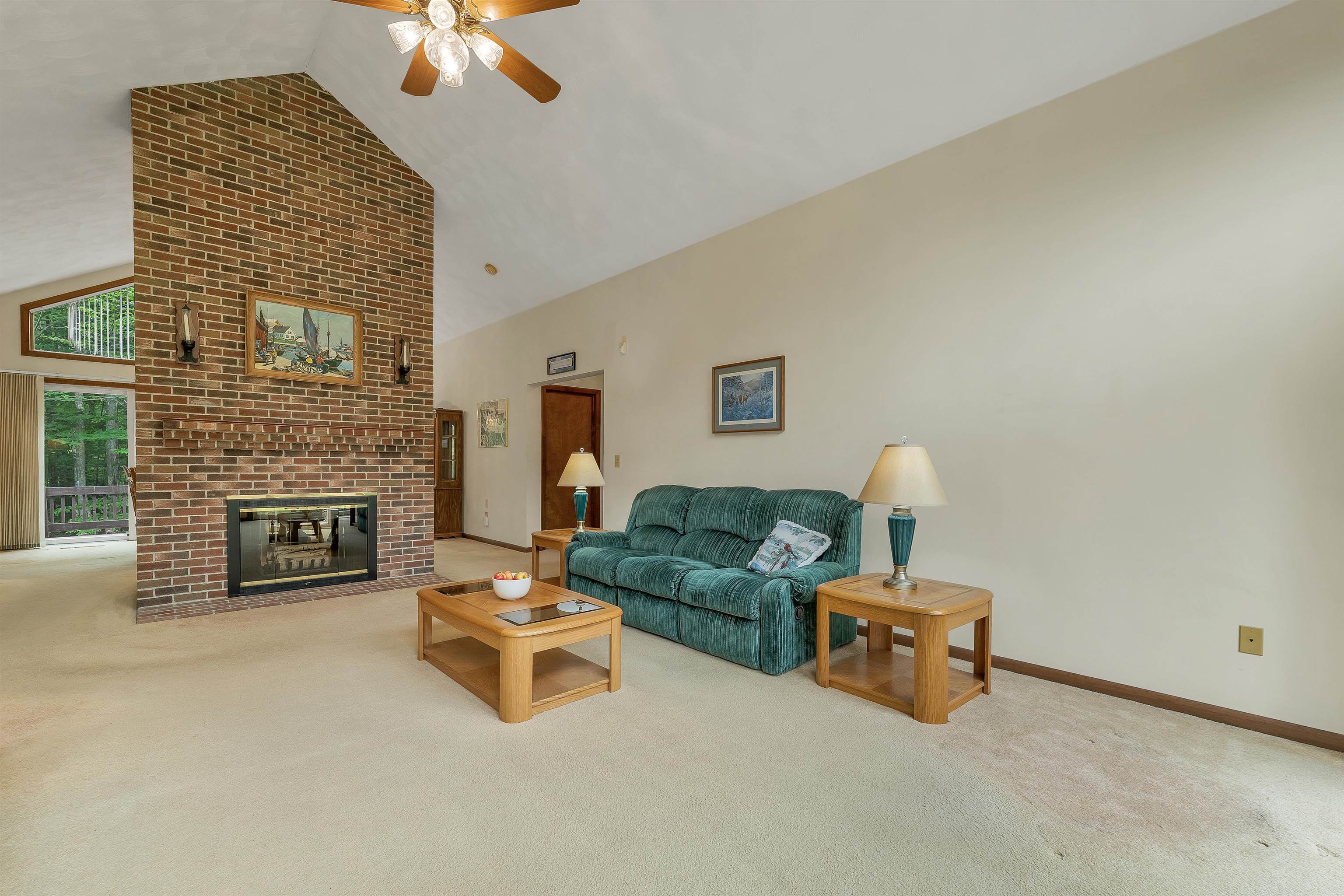 23 Cross Lane Property Photo 36
