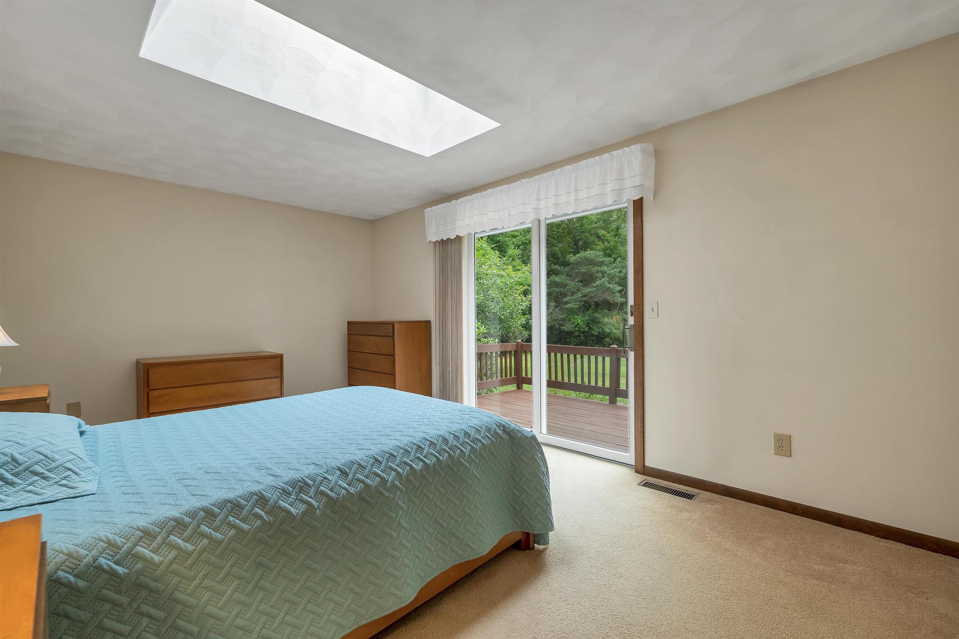 23 Cross Lane Property Photo 37