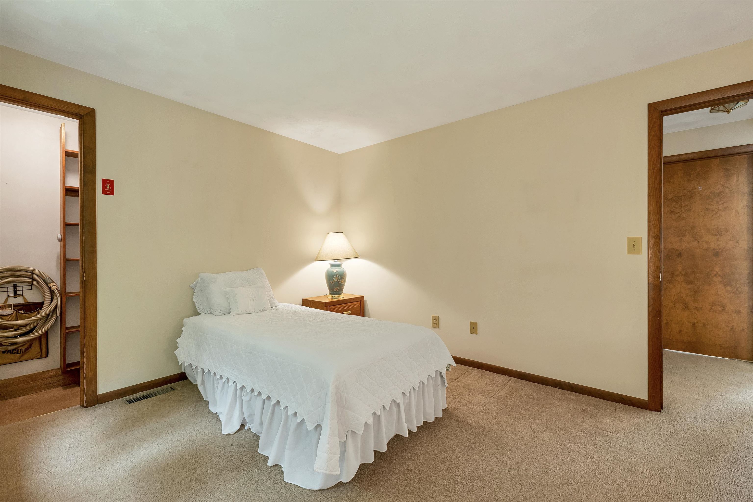 23 Cross Lane Property Photo 42