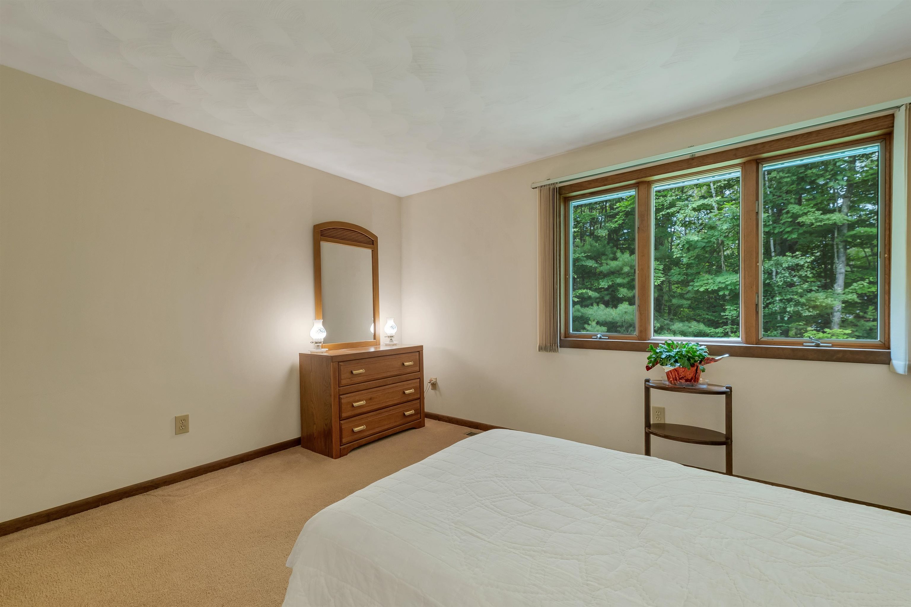 23 Cross Lane Property Photo 45