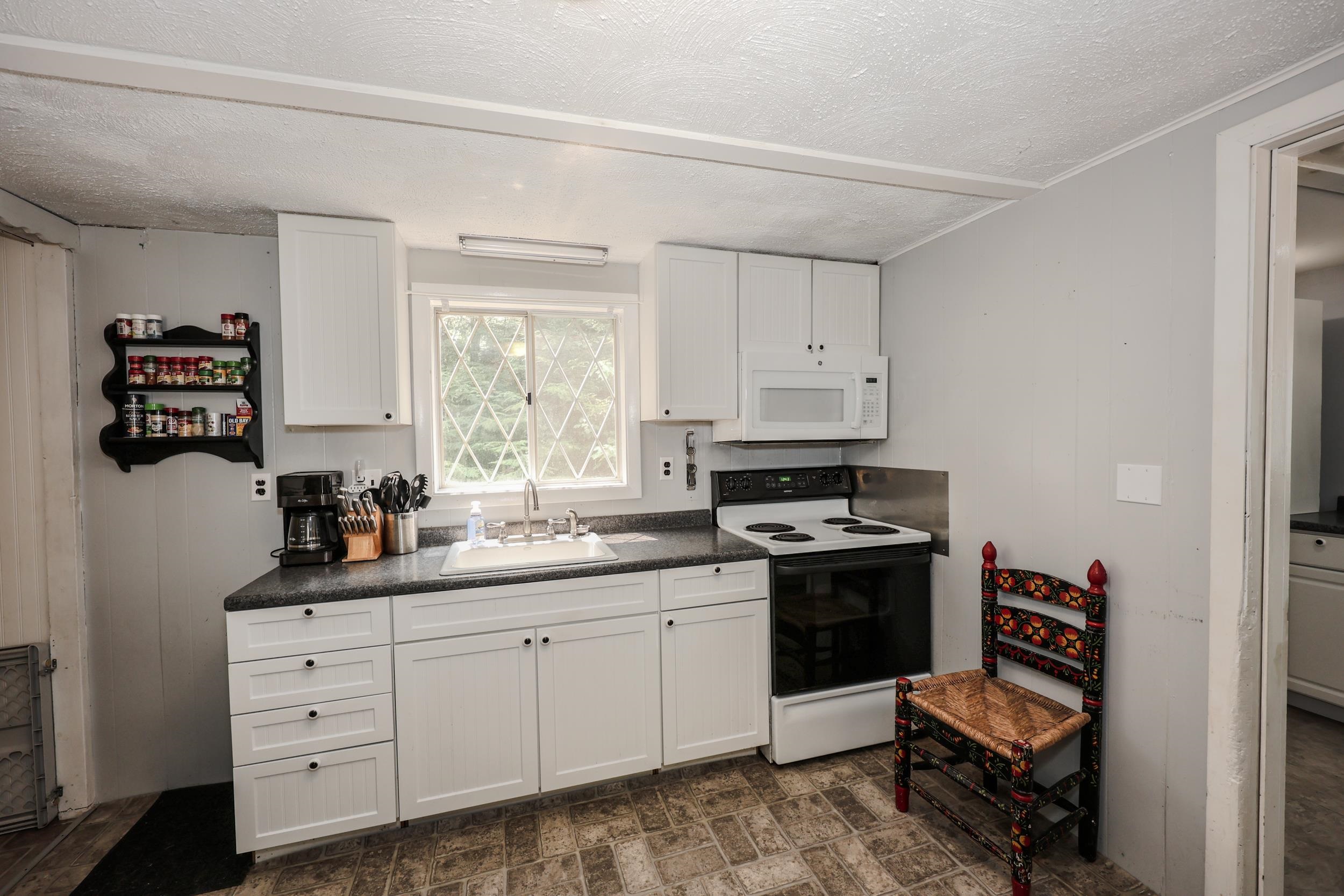24 Shangri La Drive Property Photo 8