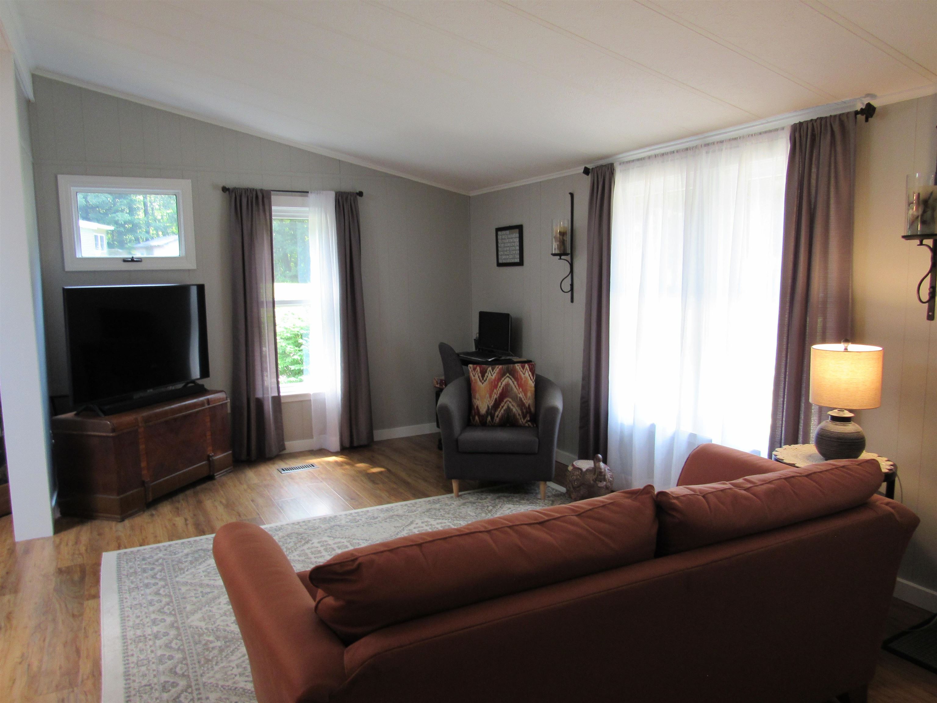 14 Rim Road Property Photo 7