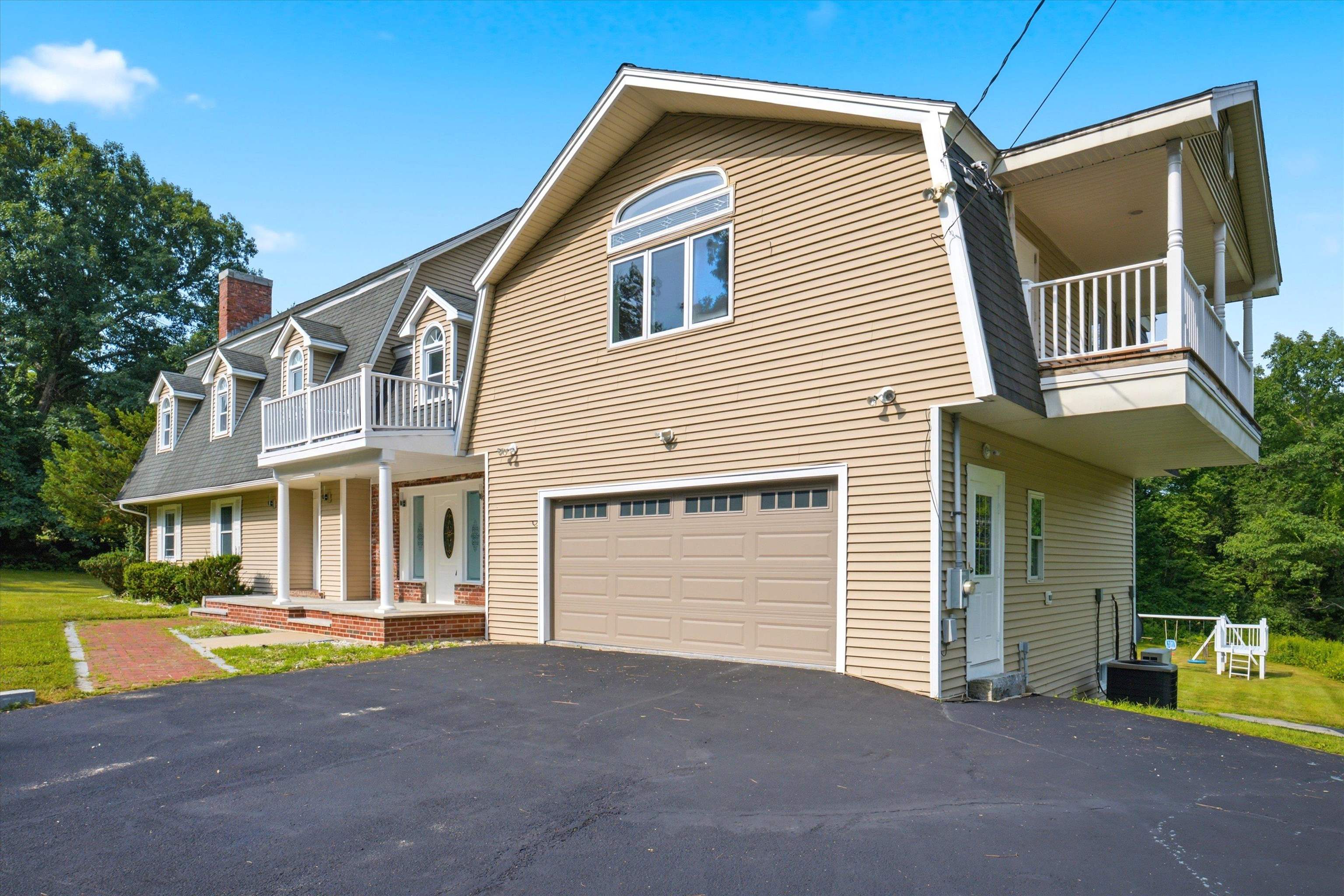 4 Hilltop Drive Property Photo 6