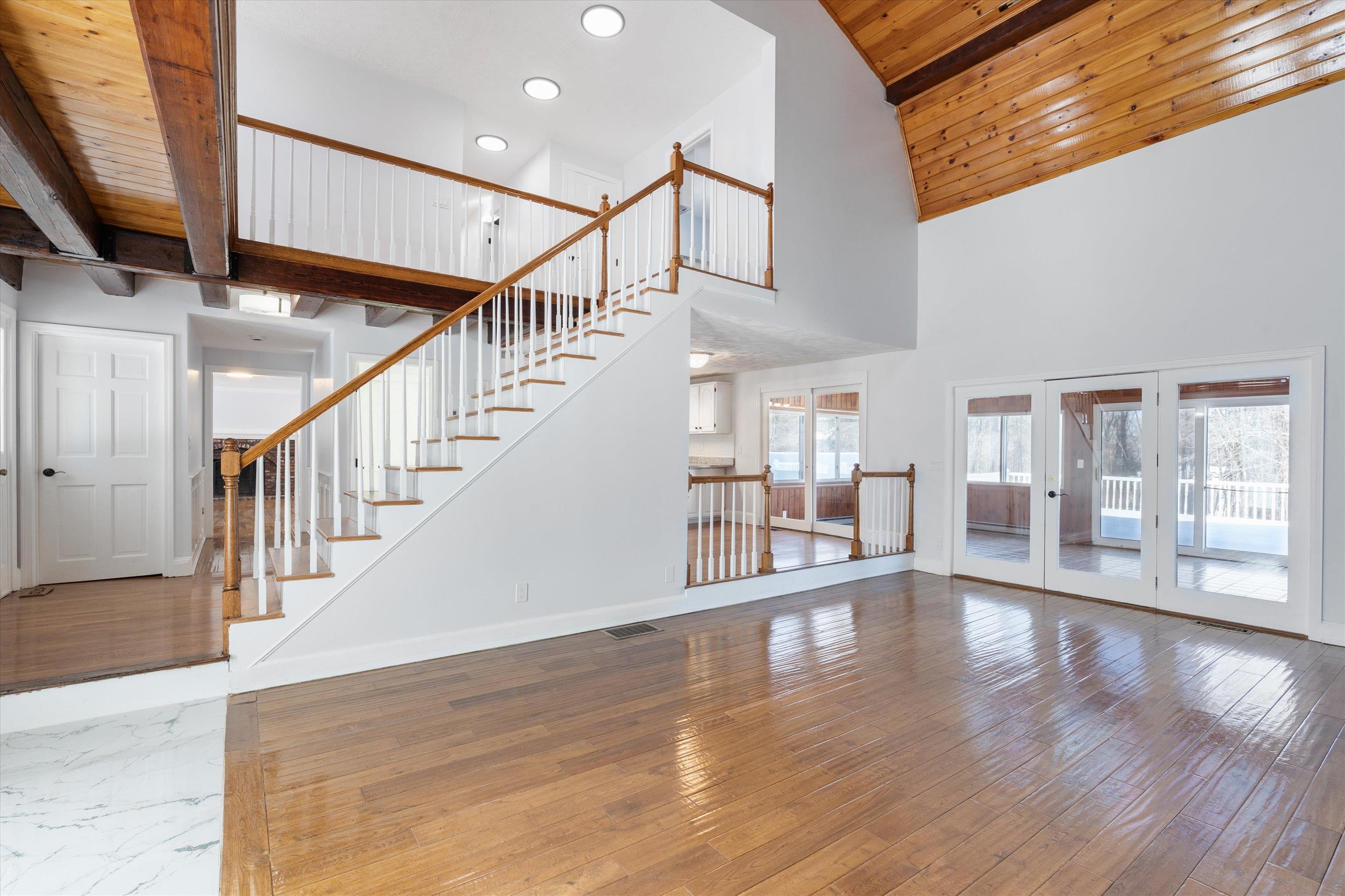 4 Hilltop Drive Property Photo 9