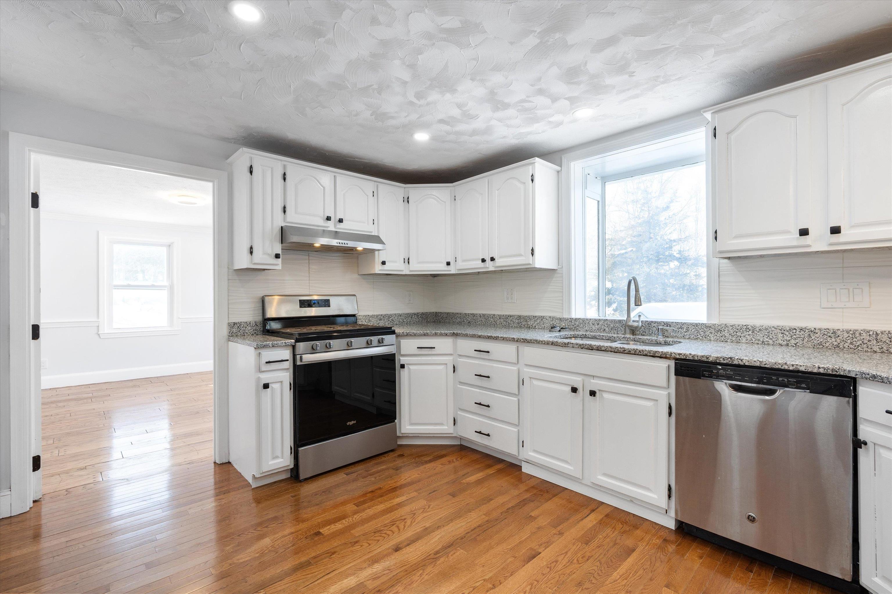 4 Hilltop Drive Property Photo 11