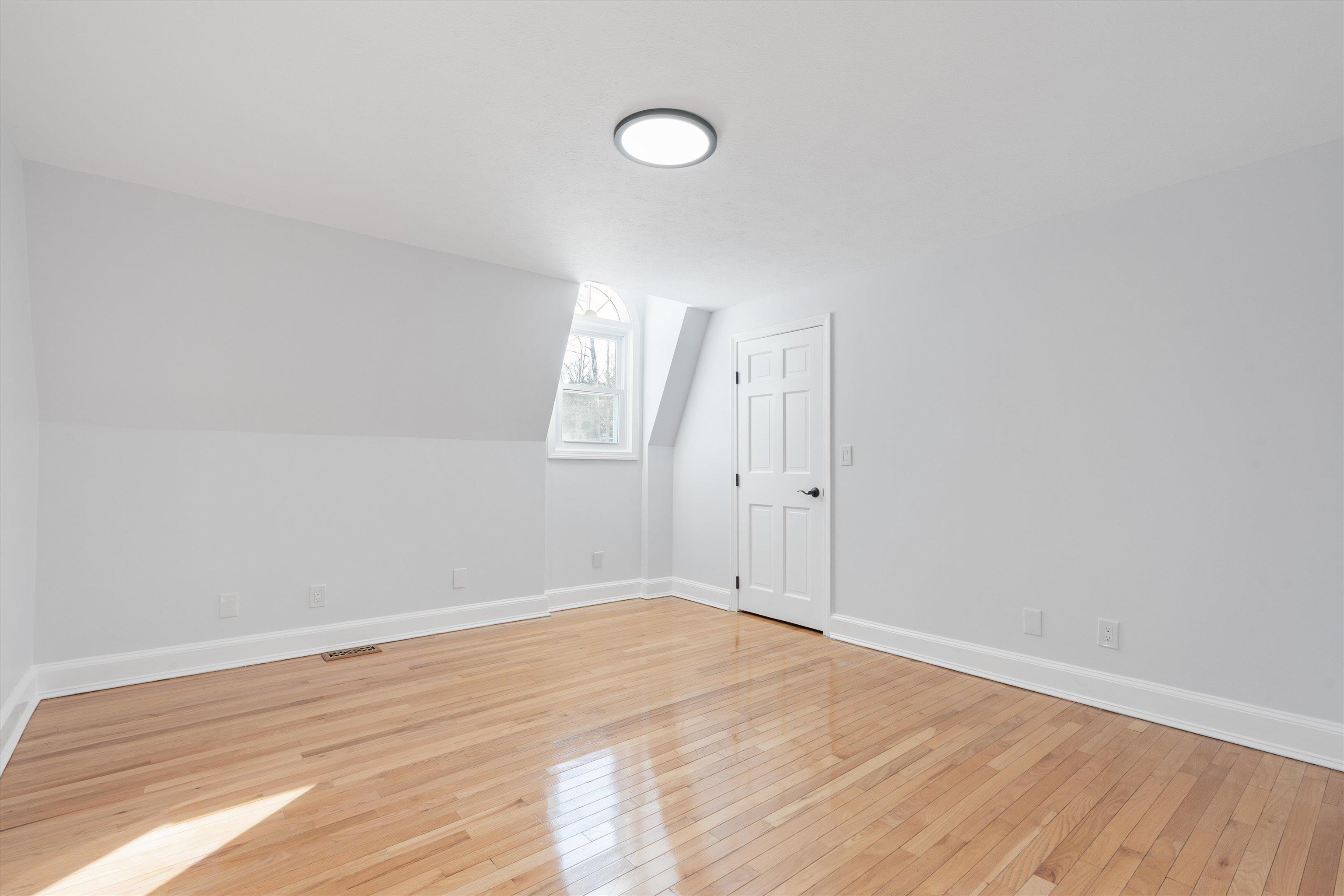 4 Hilltop Drive Property Photo 29