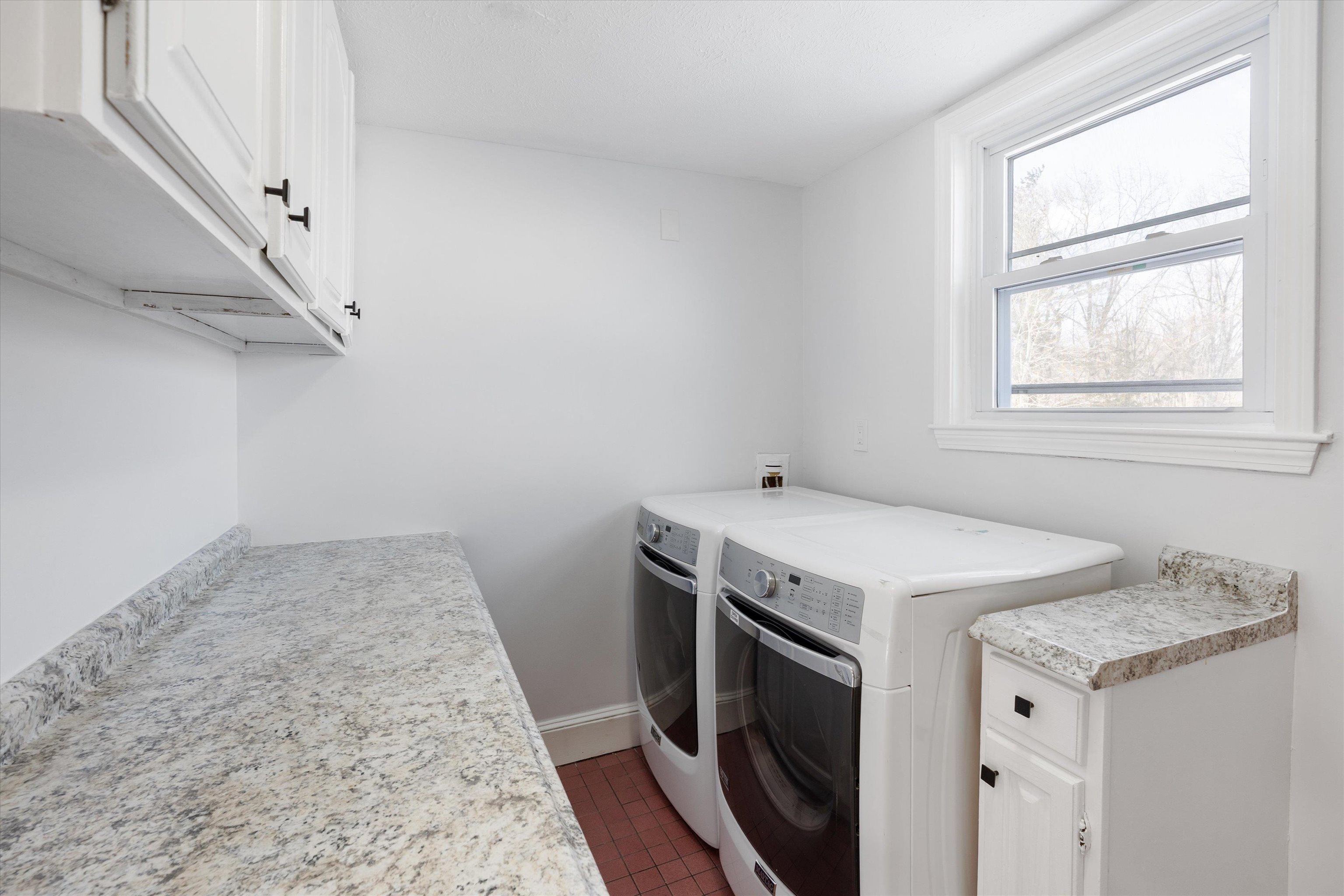4 Hilltop Drive Property Photo 33