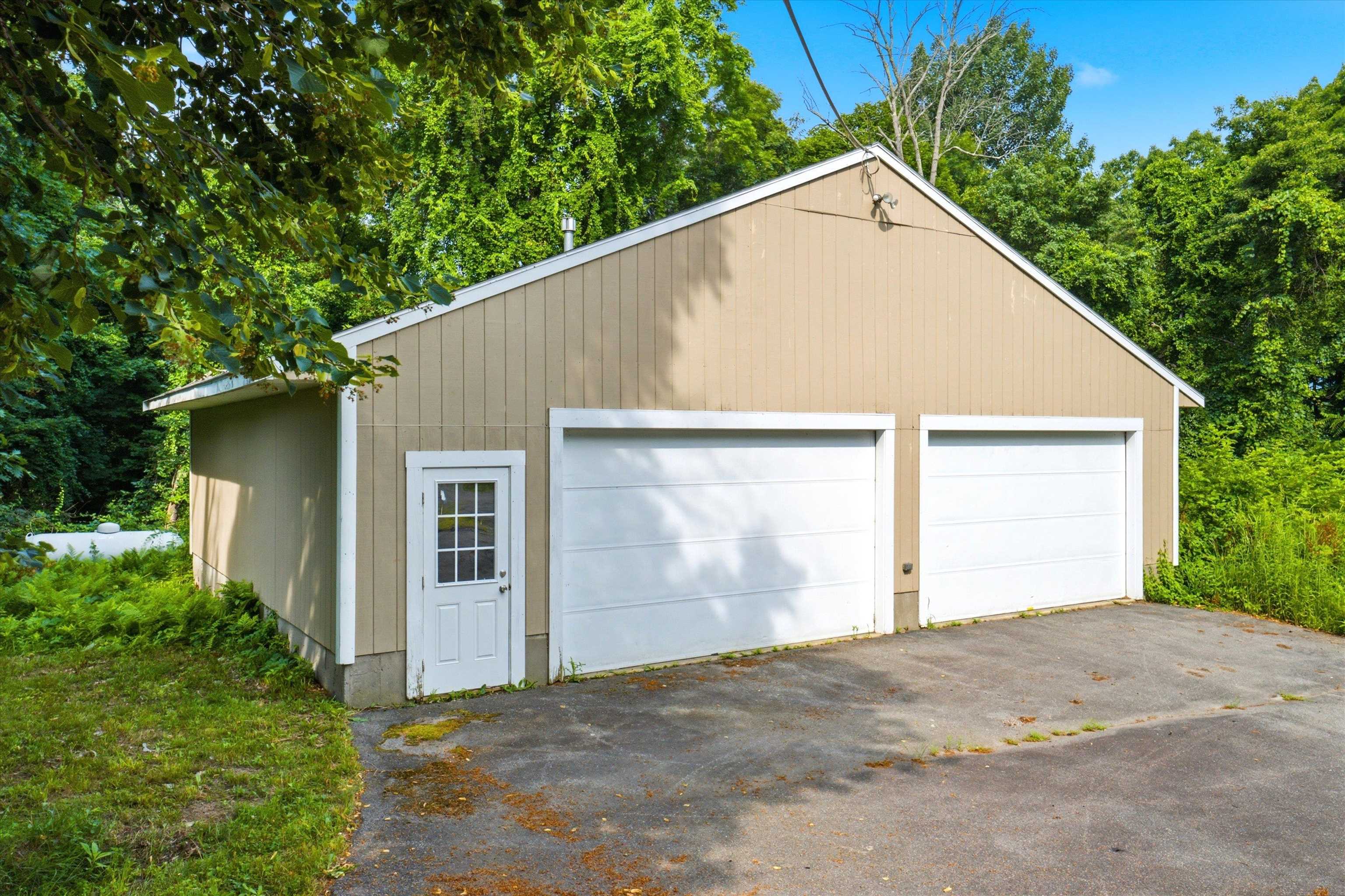 4 Hilltop Drive Property Photo 53