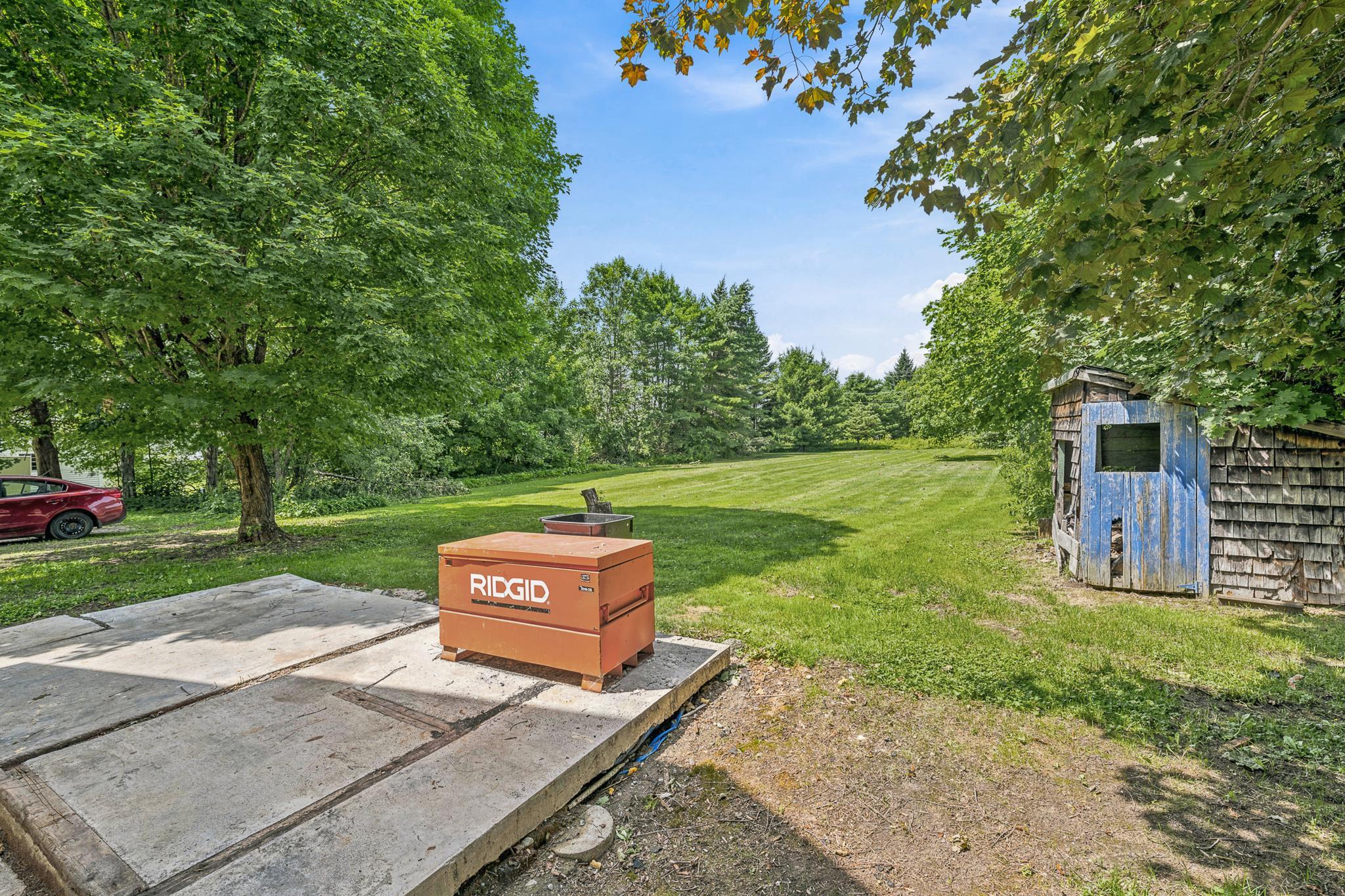 20 Railroad Street Property Photo 3