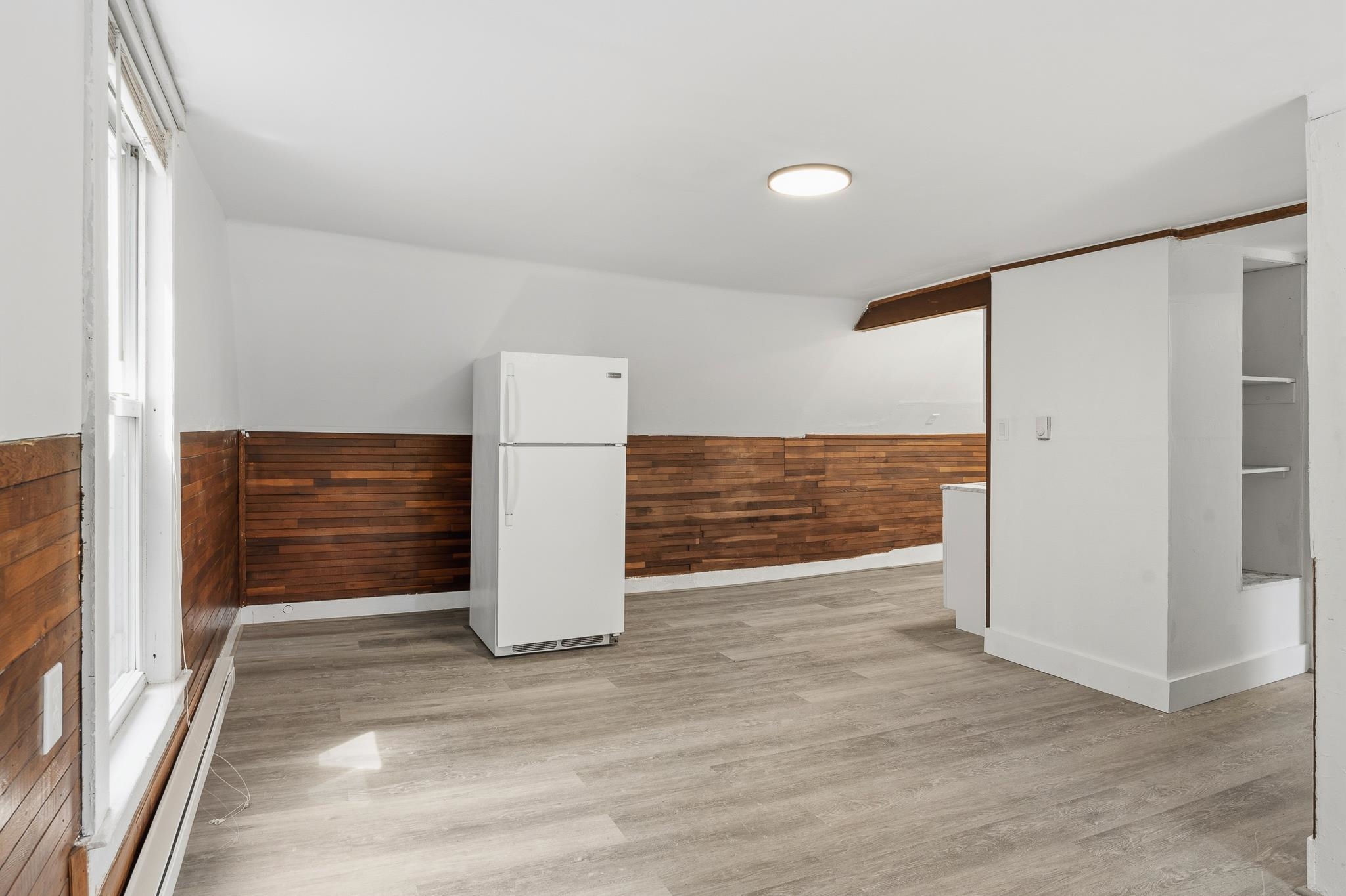 20 Railroad Street Property Photo 11