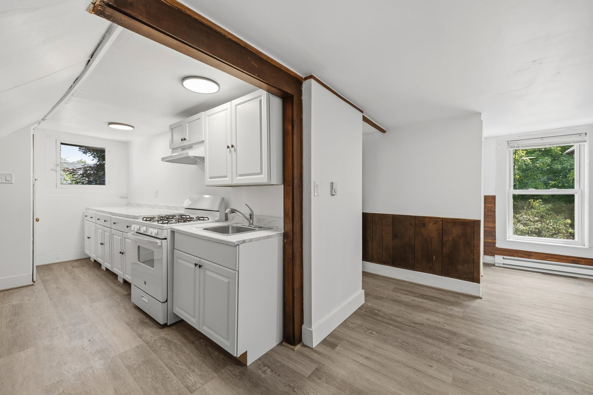 20 Railroad Street Property Photo 14