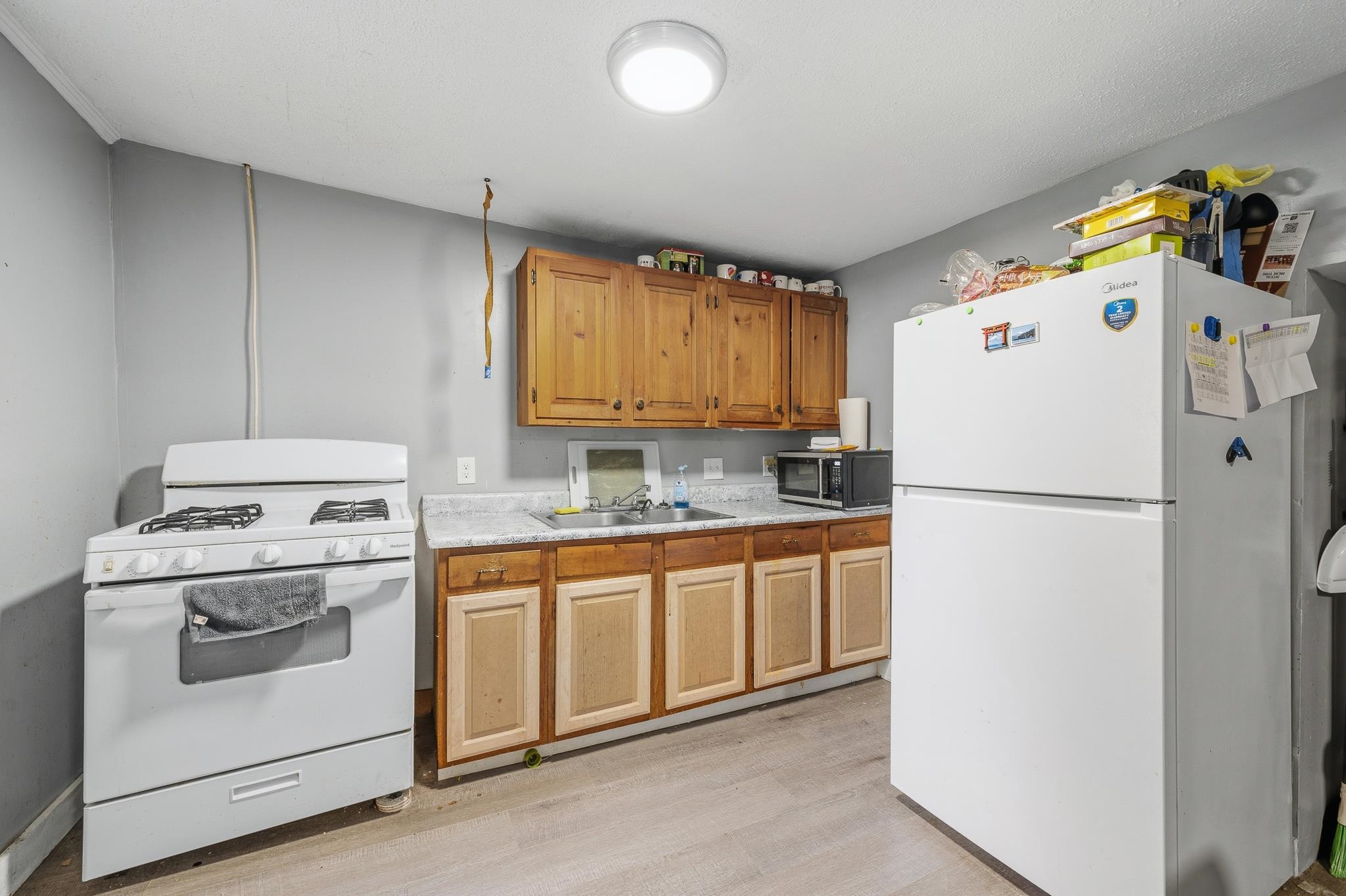 20 Railroad Street Property Photo 22