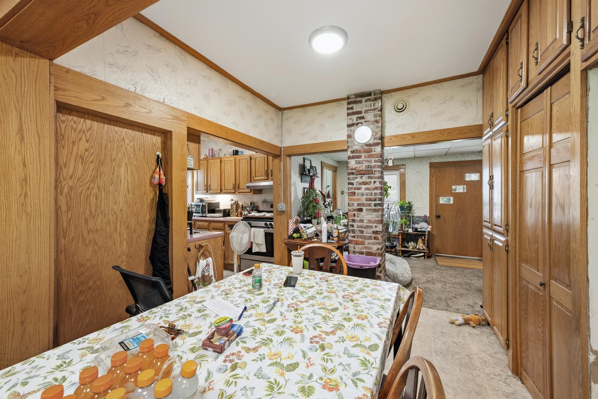20 Railroad Street Property Photo 38