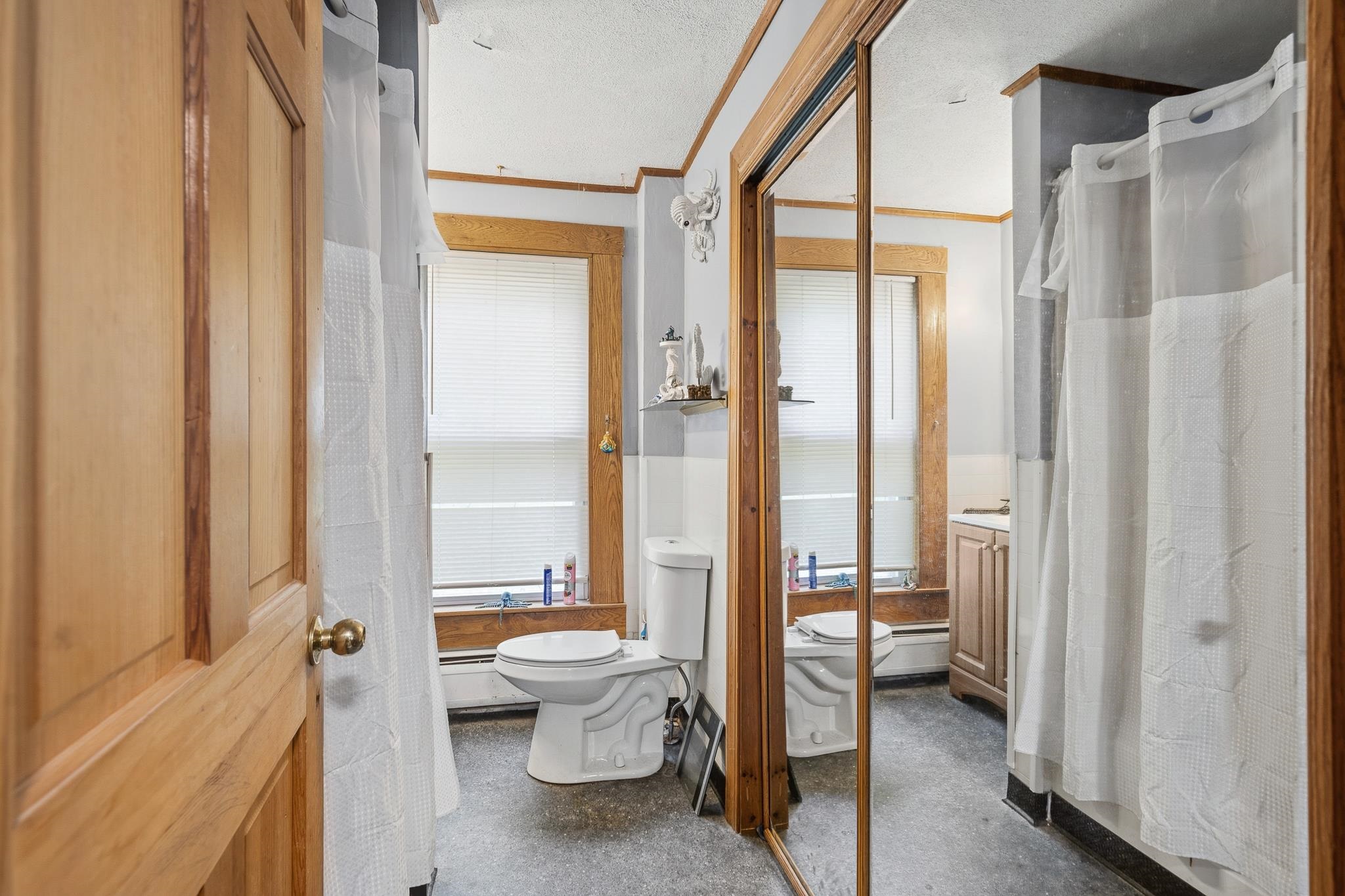20 Railroad Street Property Photo 42