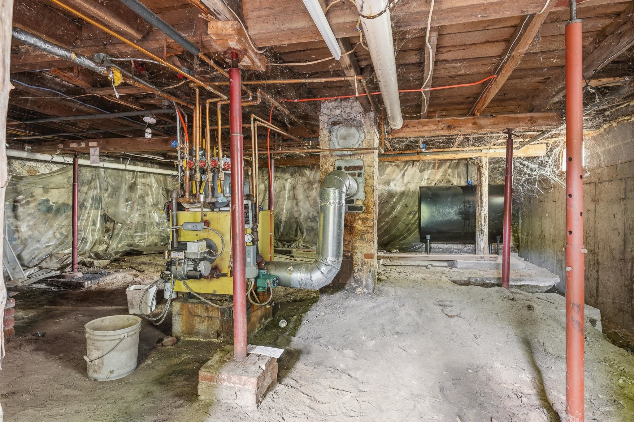 20 Railroad Street Property Photo 57
