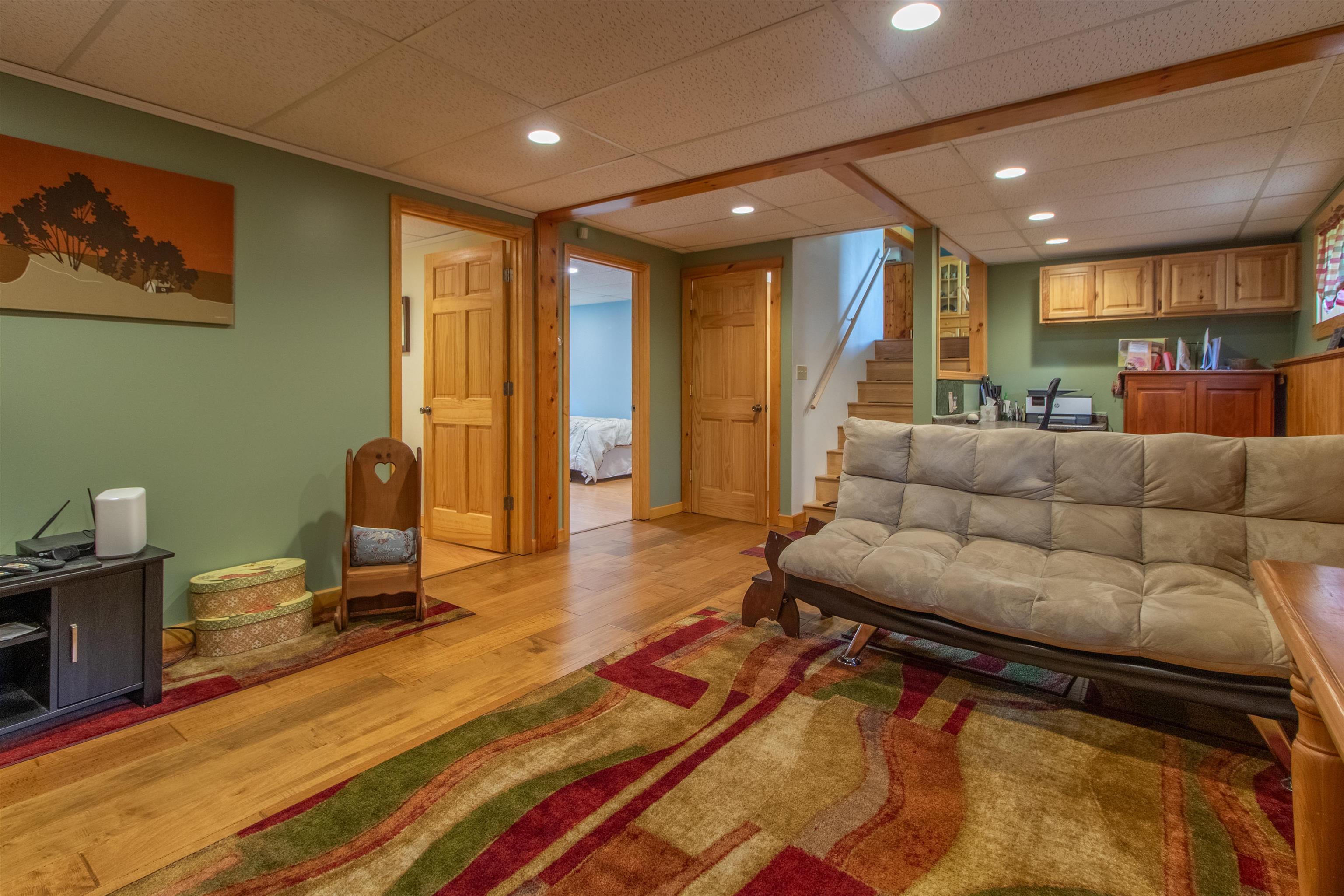 190 Lakeview Drive Property Photo 28