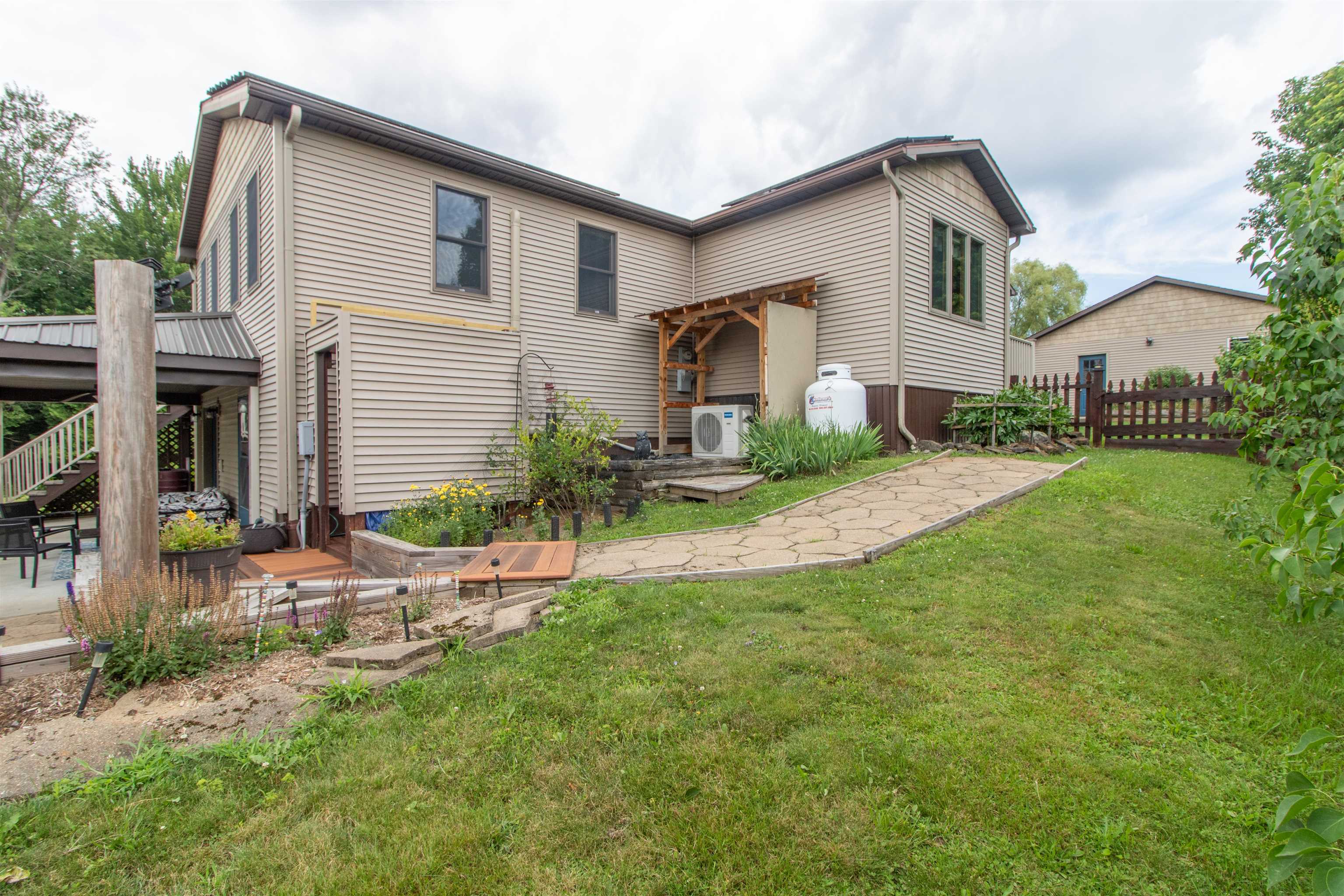 190 Lakeview Drive Property Photo 41