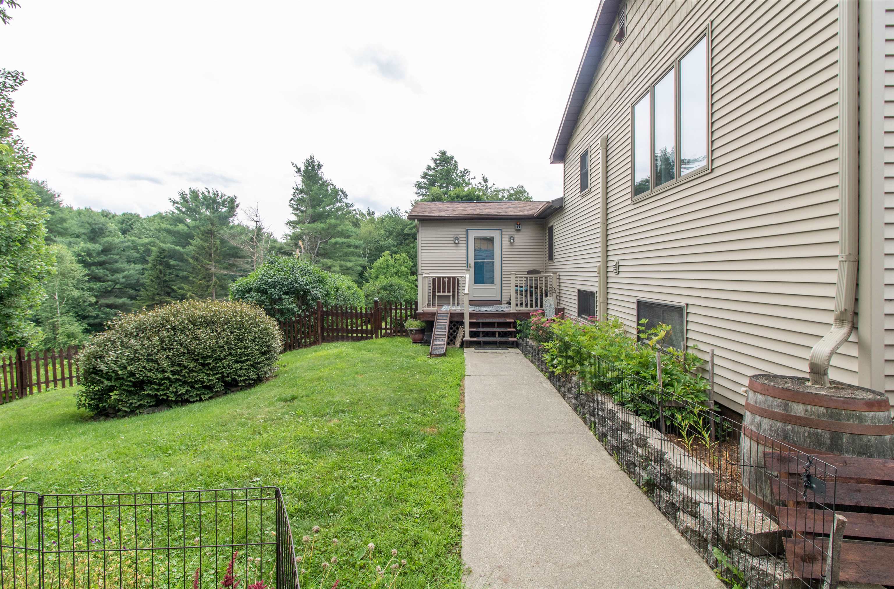 190 Lakeview Drive Property Photo 44