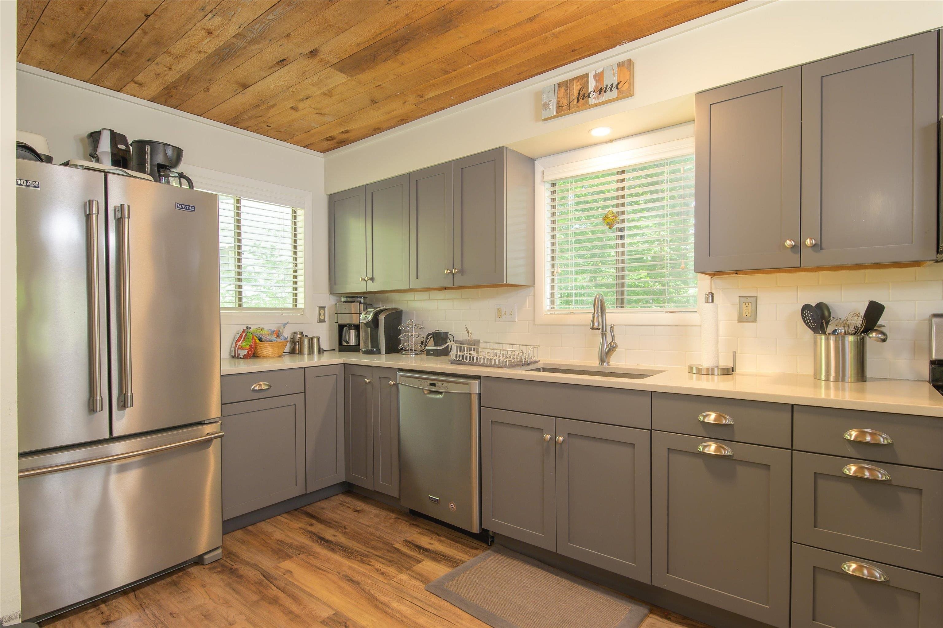 38 Rimrock Road Property Photo 2