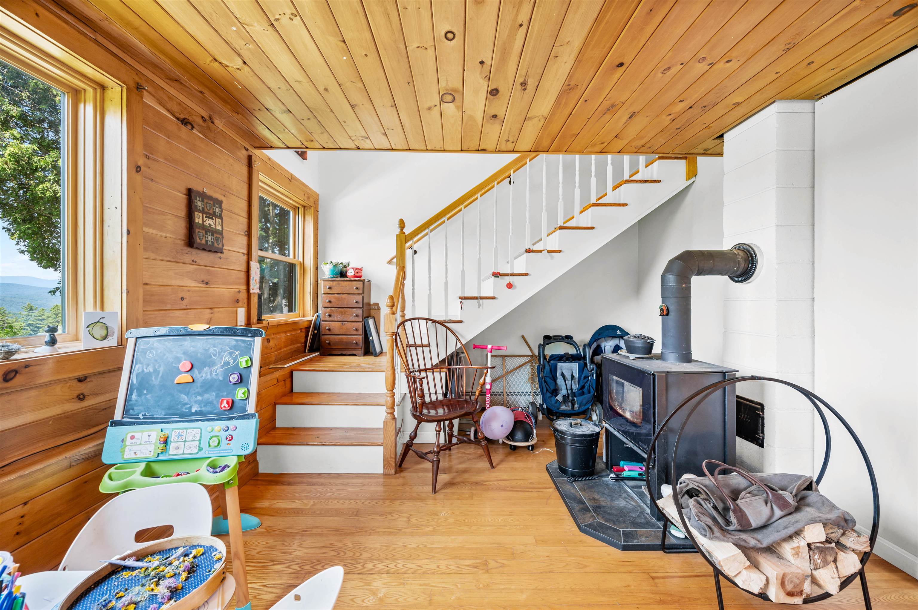 2113 Max Gray Road Property Photo 32