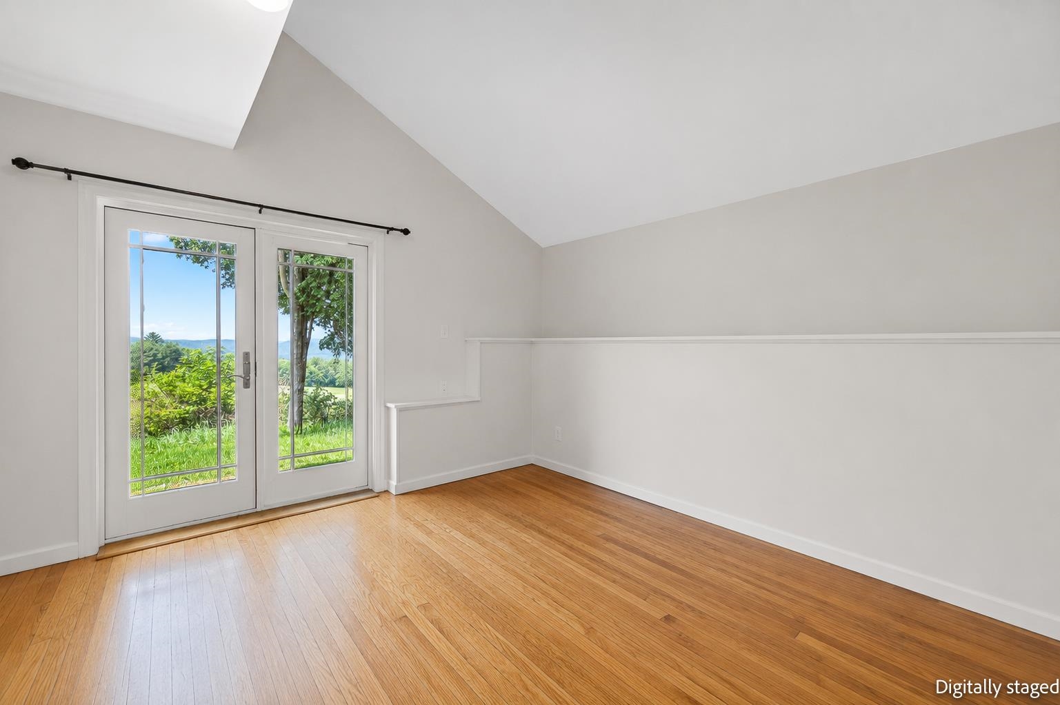 2113 Max Gray Road Property Photo 35