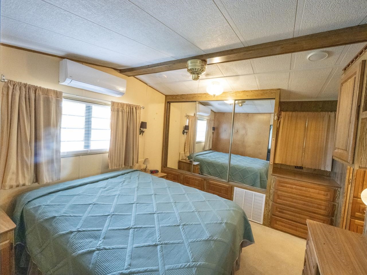 33 Island Circle Property Photo 18