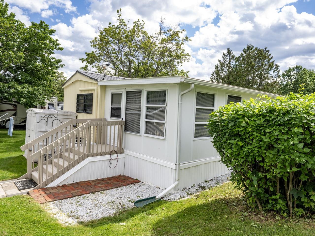 33 Island Circle Property Photo 21