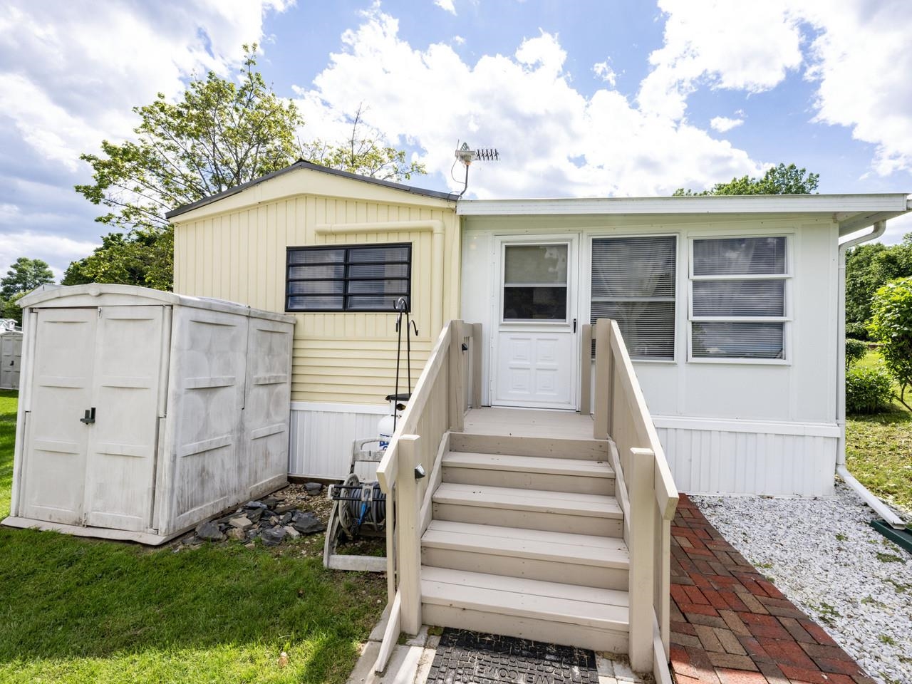 33 Island Circle Property Photo 22