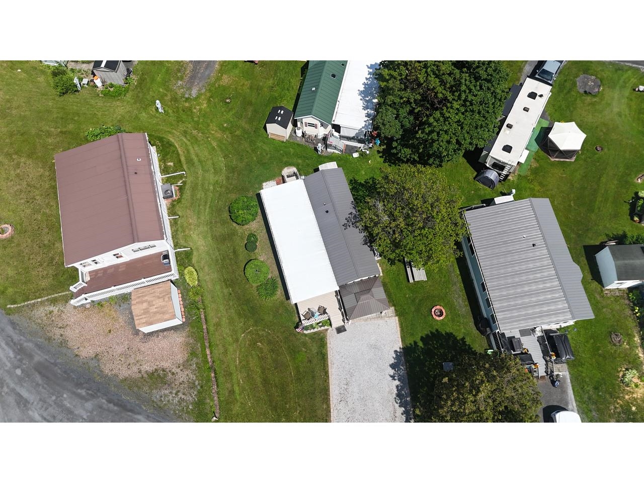 33 Island Circle Property Photo 36