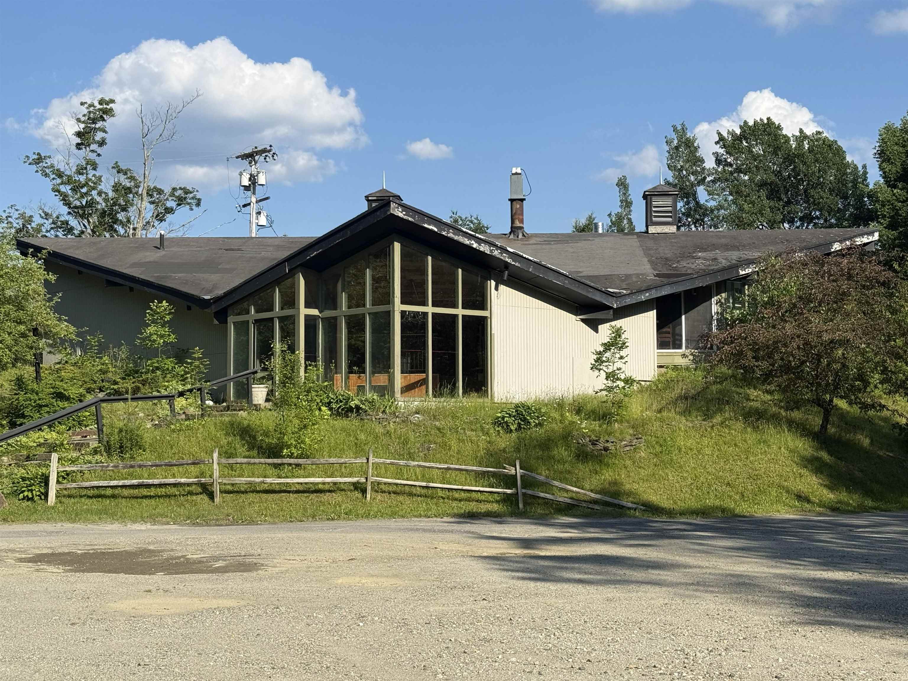 527 Sugarbush Access Road Property Photo 1