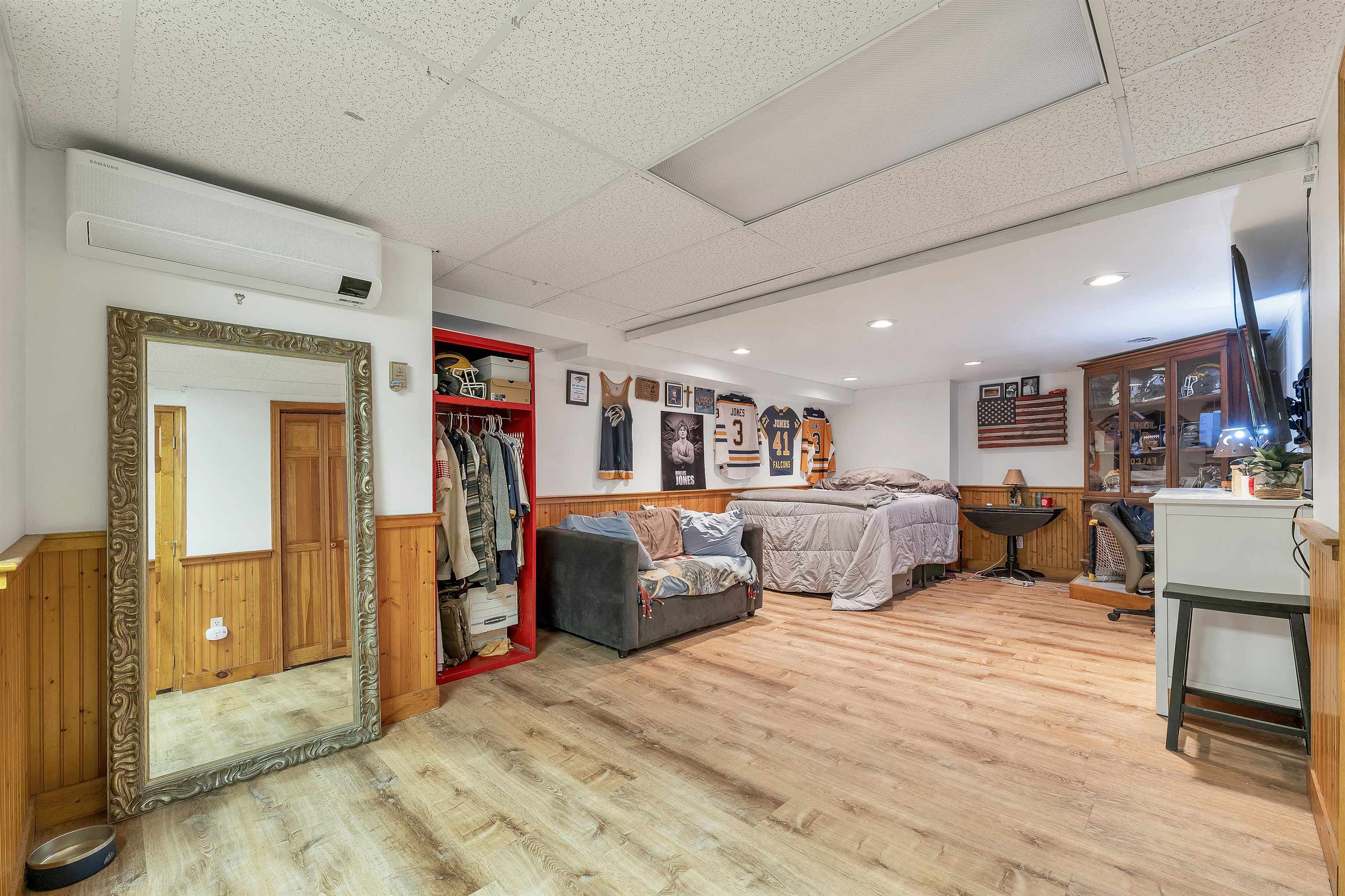 8 West Gate Drive Property Photo 42