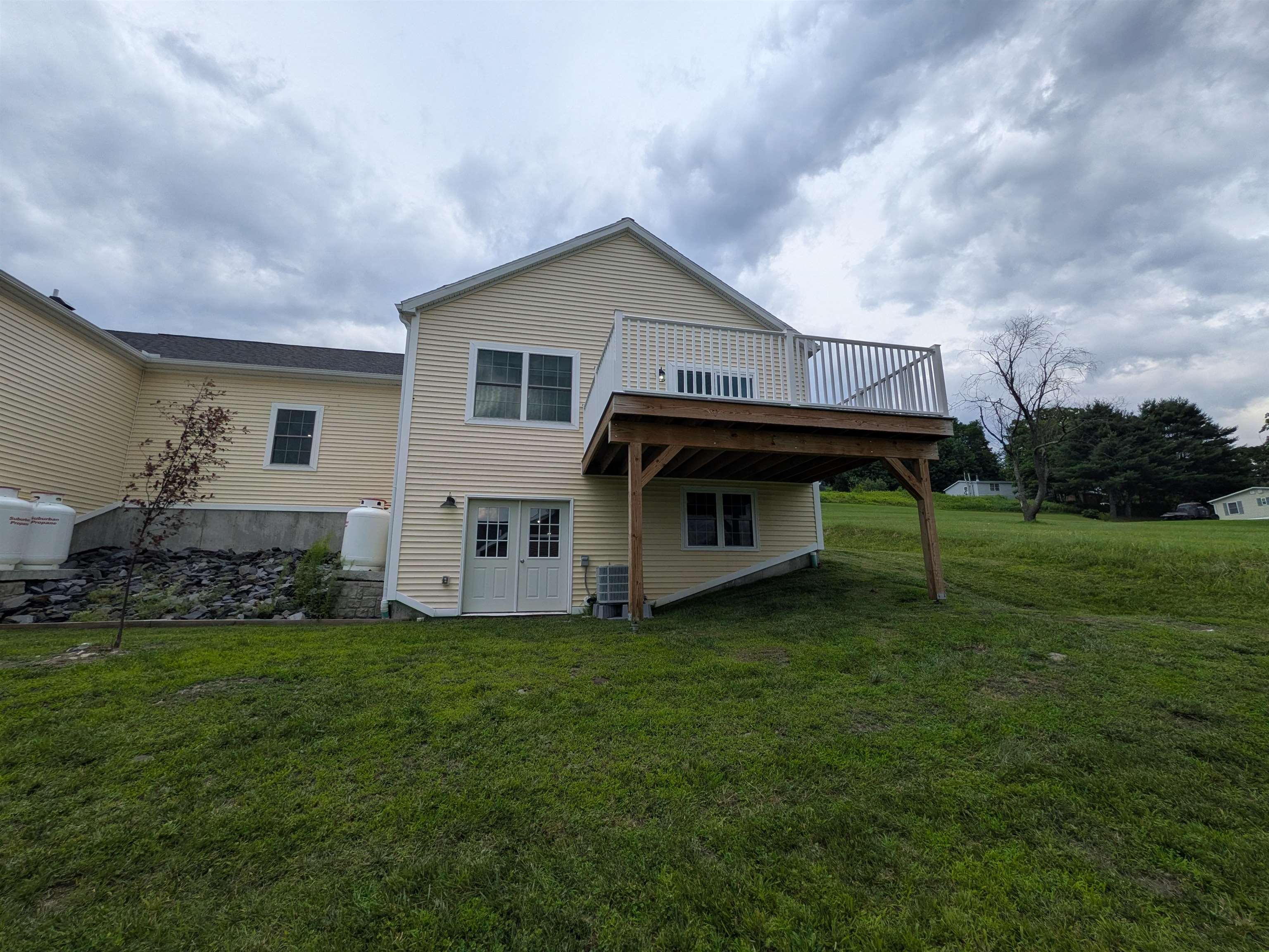 75 Ivan Drive Property Photo 4