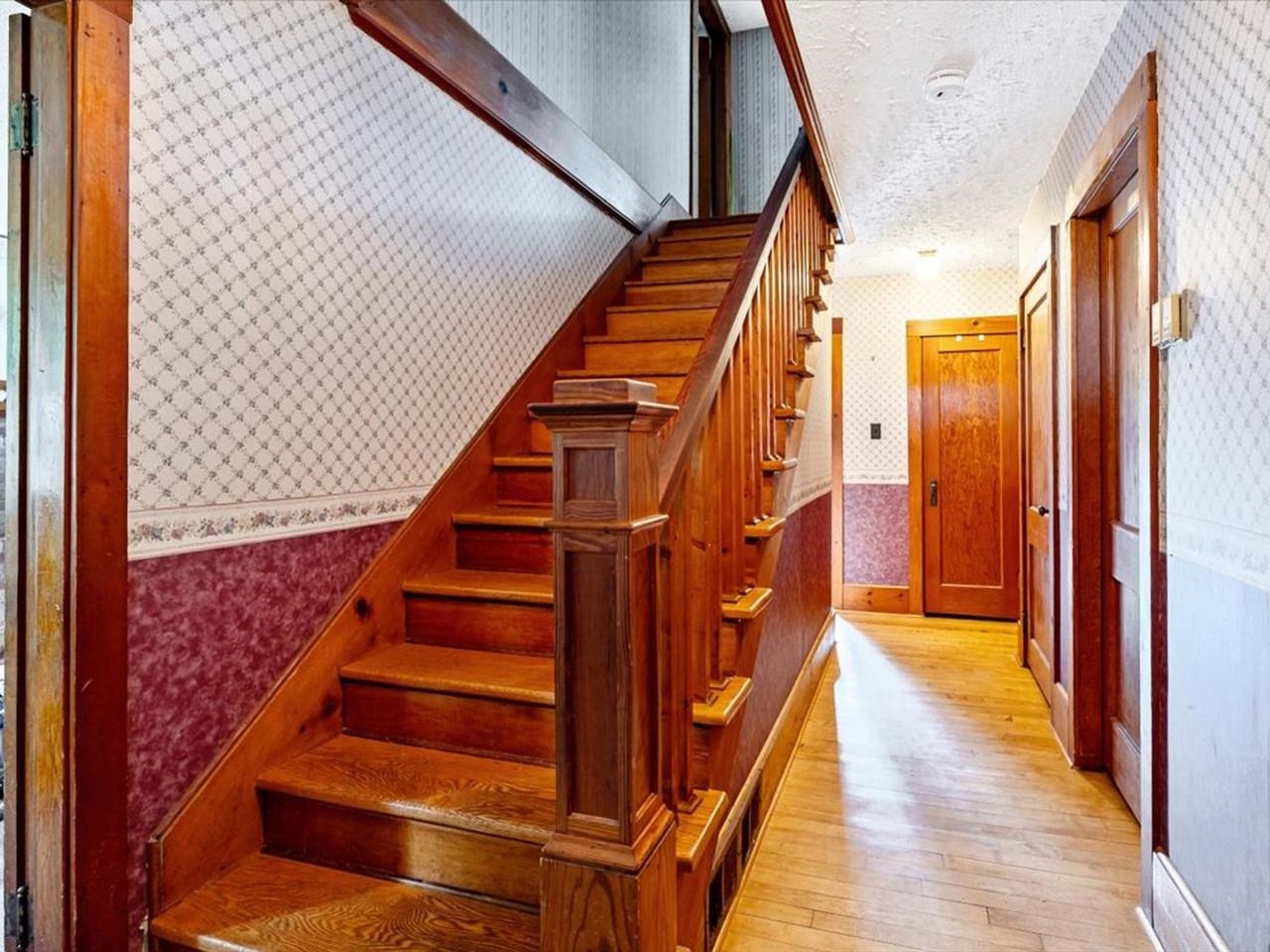 182 High Street Property Photo 7