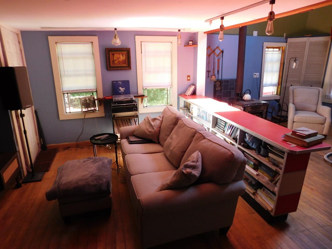 9562 Main Road Property Photo 5