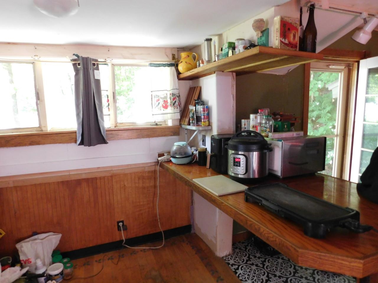 9562 Main Road Property Photo 10