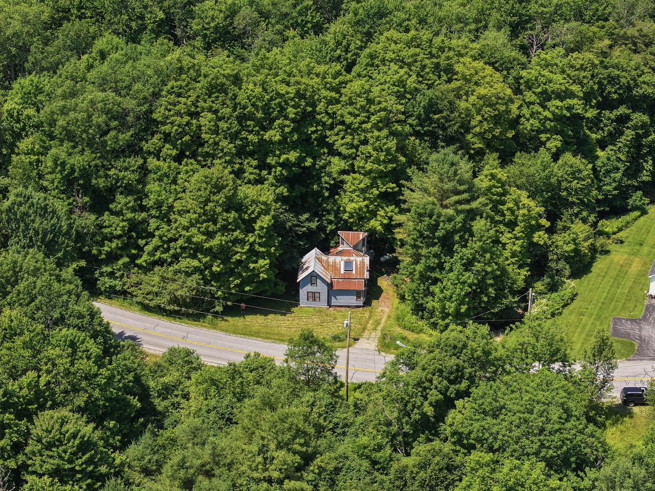 9562 Main Road Property Photo 22