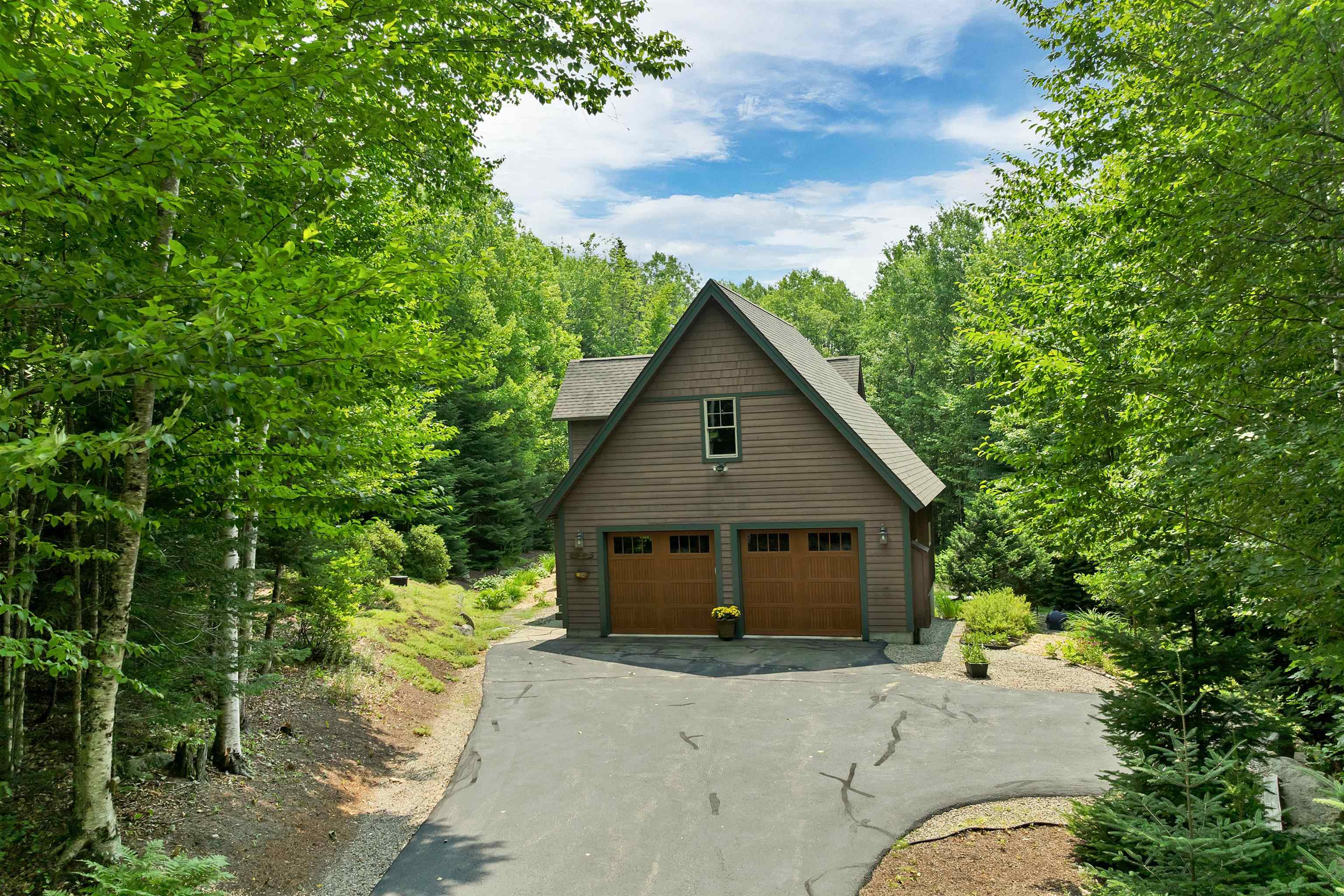 42 Cascade Ridge Road Property Photo 3