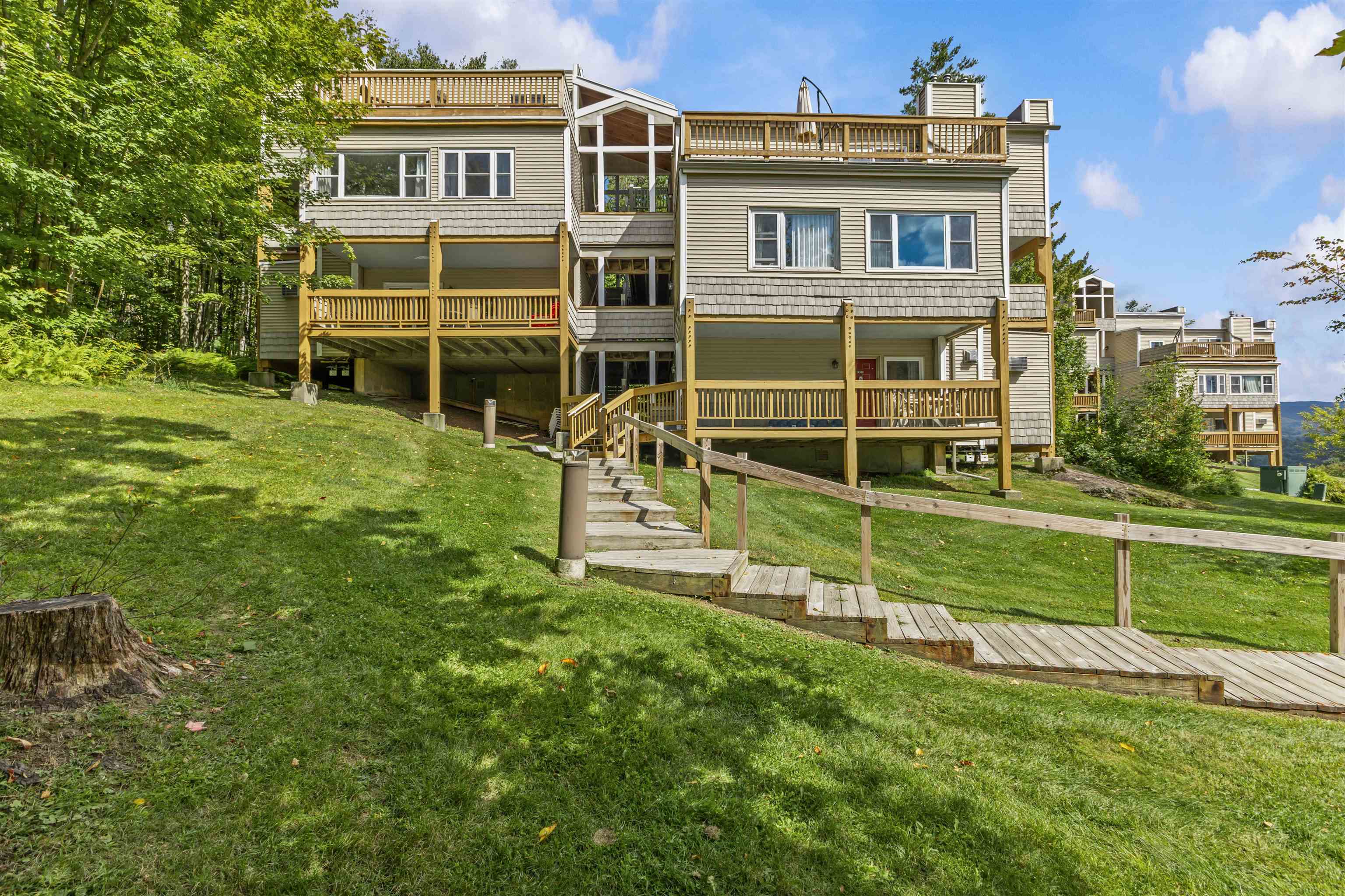 260 Mountainside Drive Property Photo 29