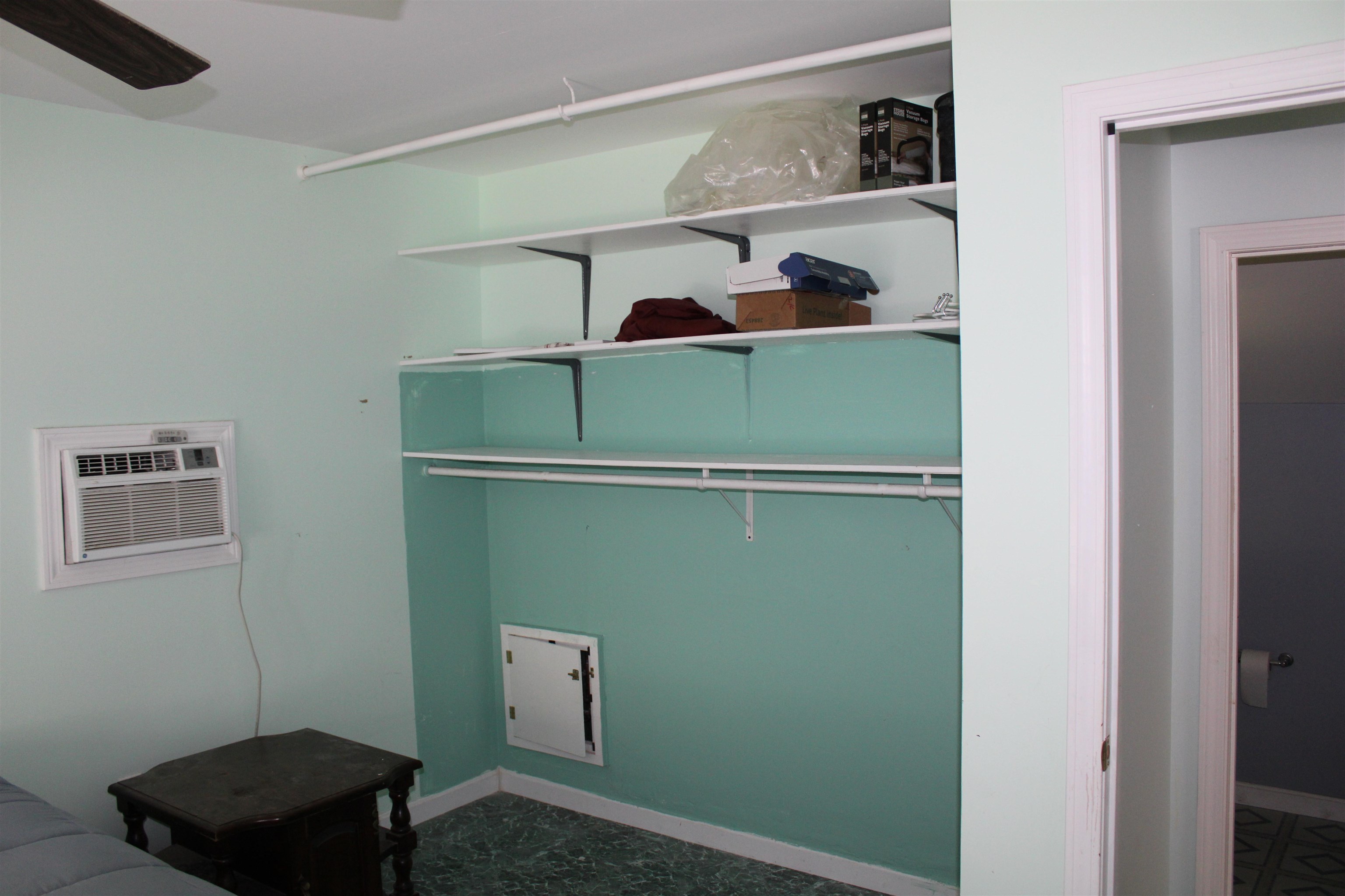 684 Swett Road Property Photo 15