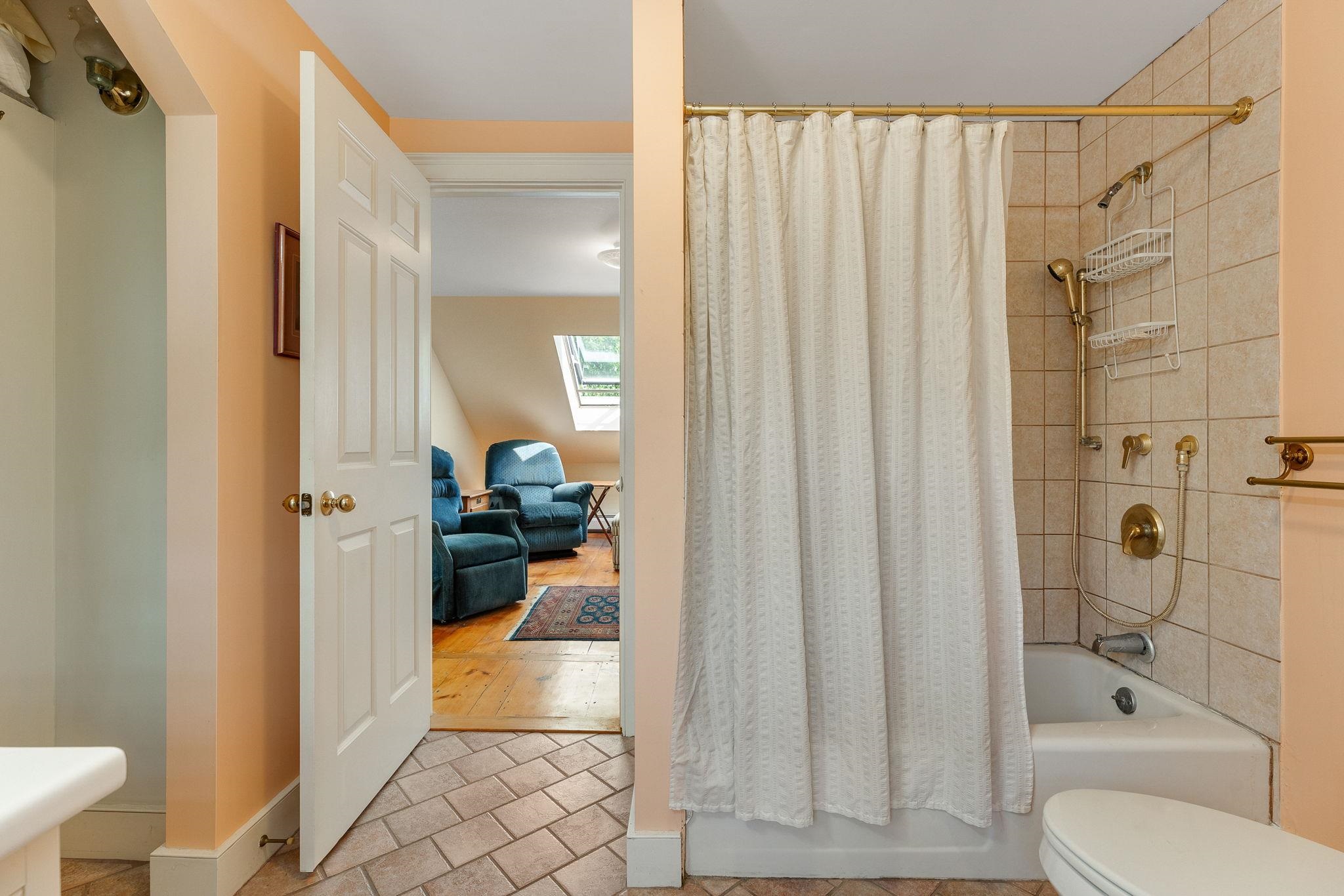 16 Church Street Property Photo 45