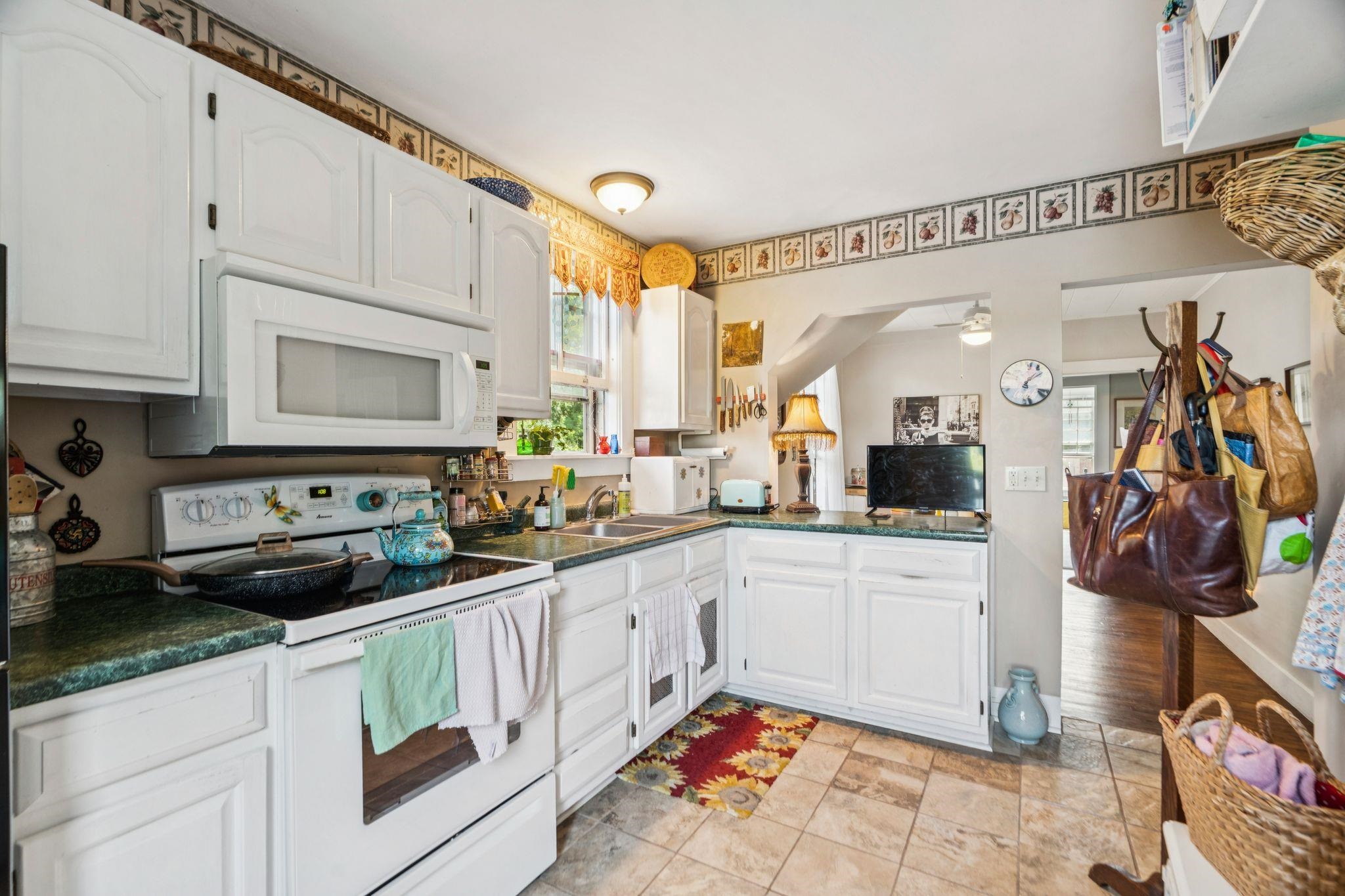 6 Pine Street Property Photo 19