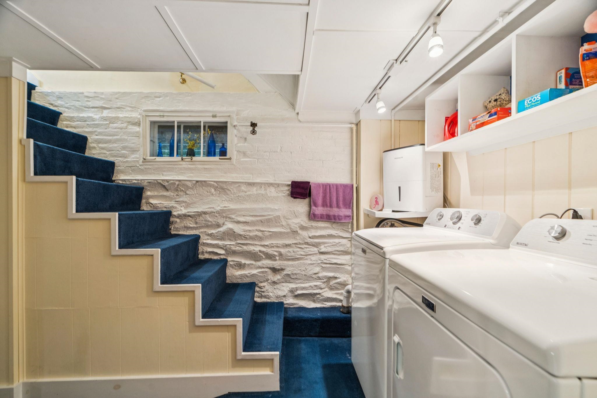 6 Pine Street Property Photo 29
