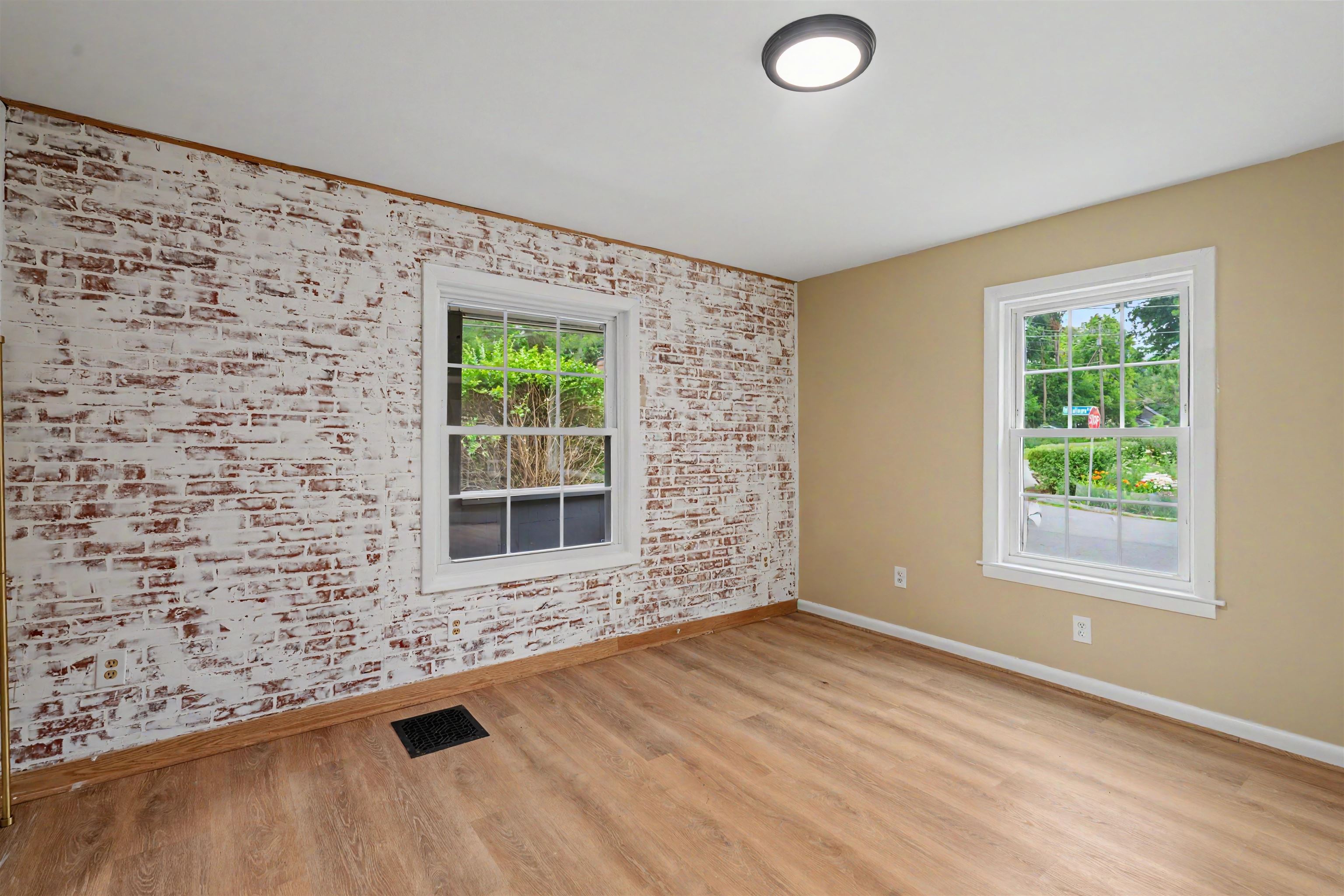 184 Echo Avenue Property Photo 37