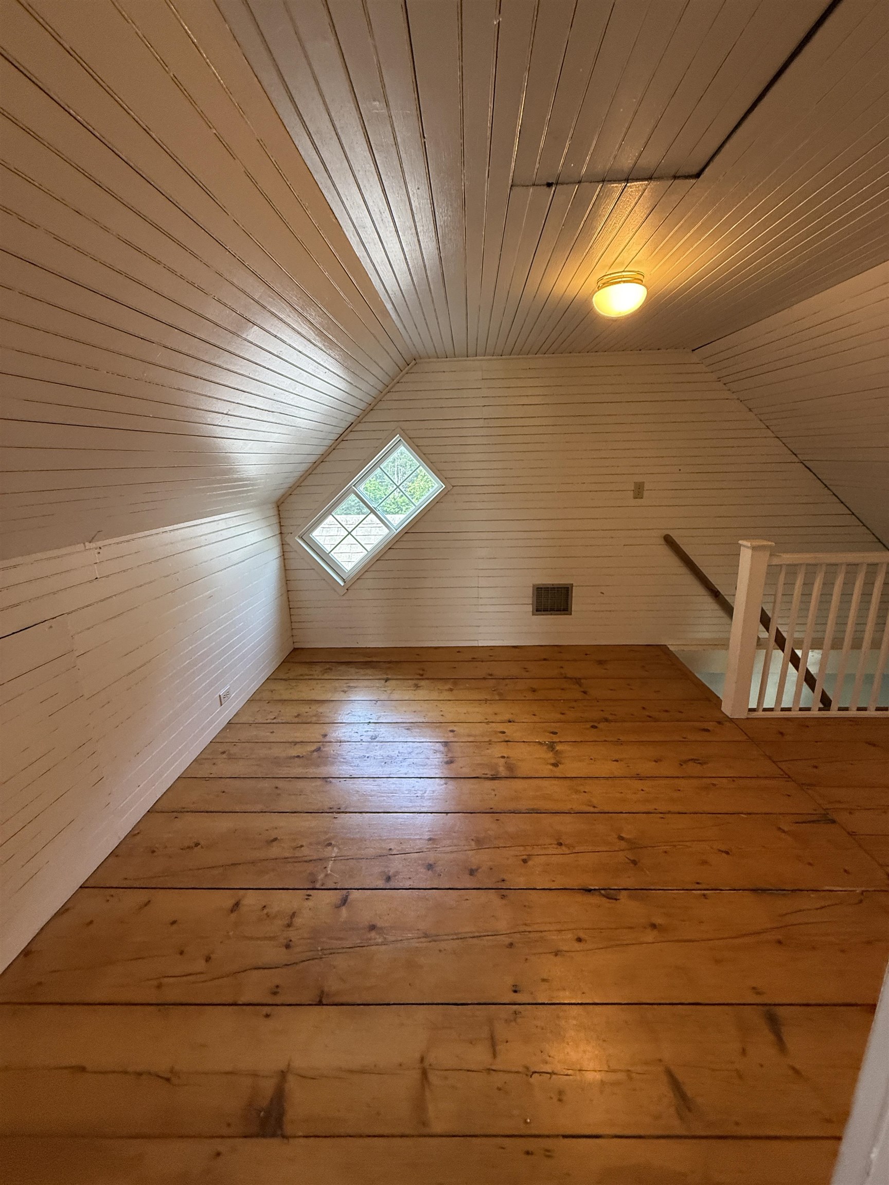 55 South Street Property Photo 47