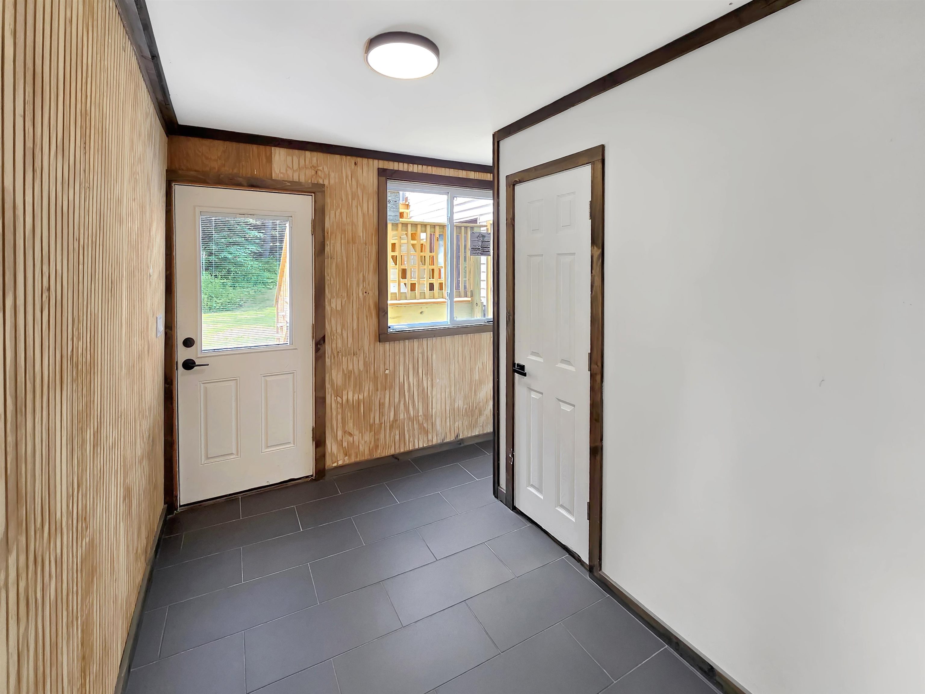 1643 Franklin Street Property Photo 6