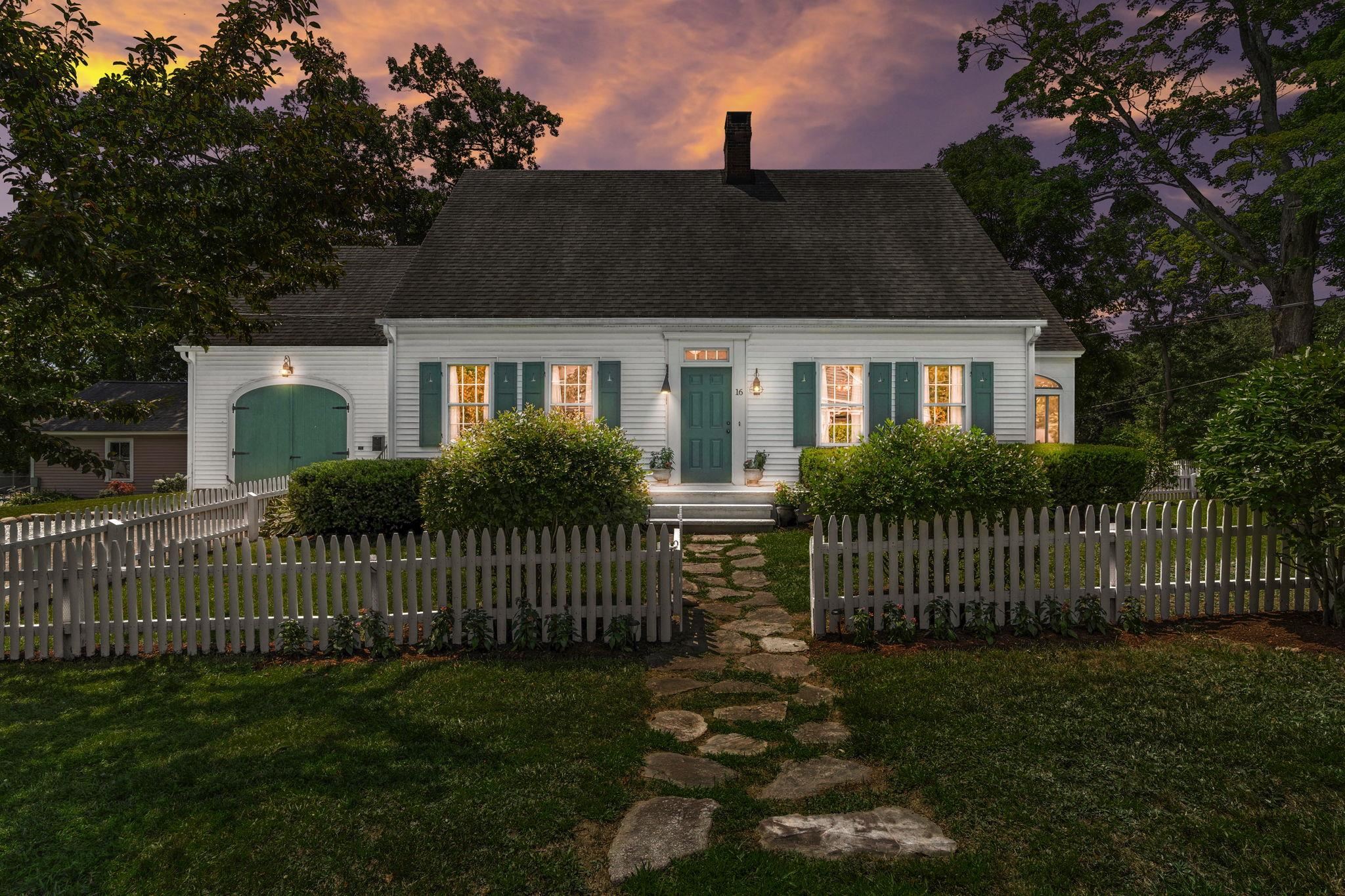 16 Brookline Street Property Photo 1