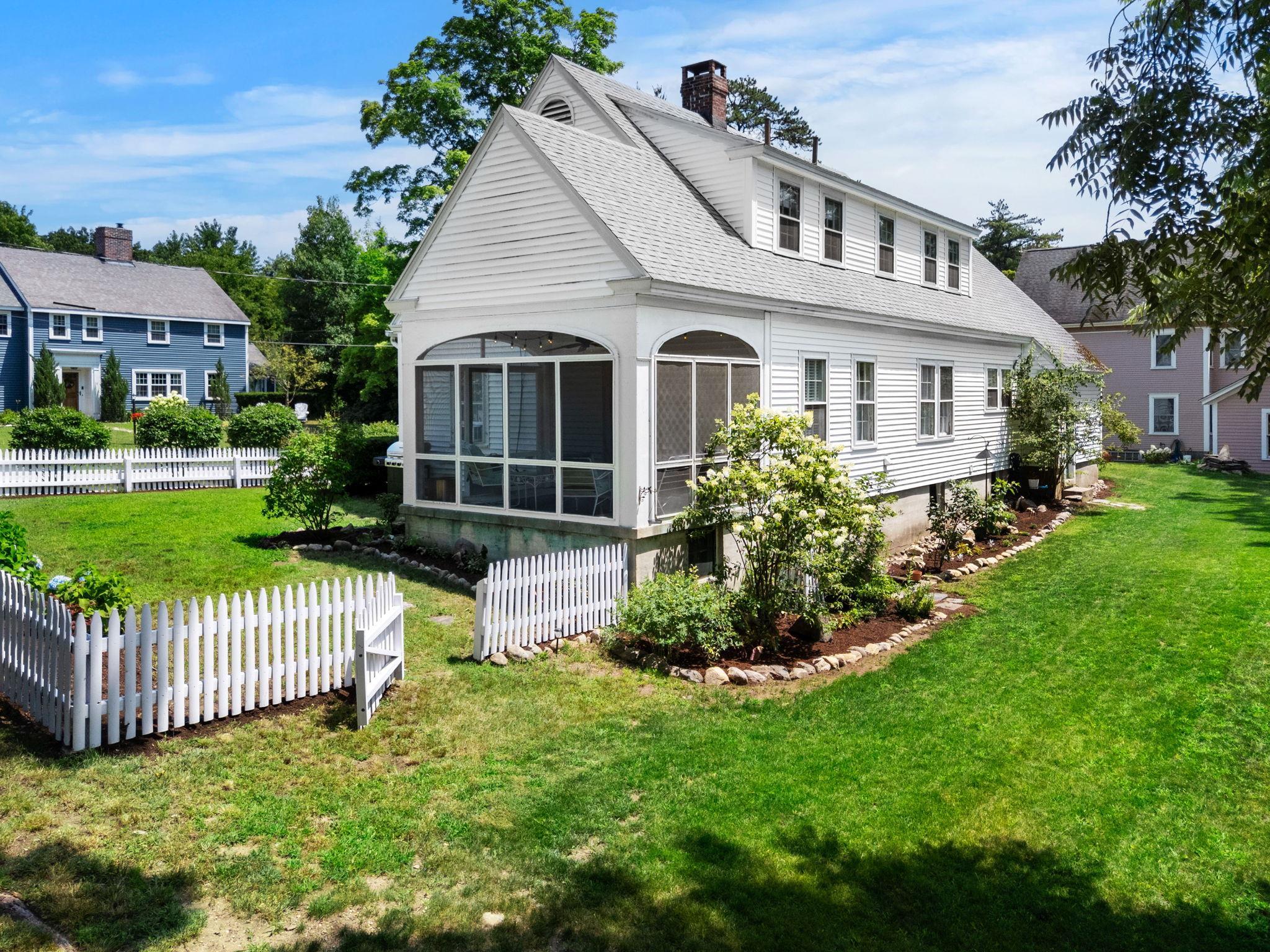 16 Brookline Street Property Photo 4