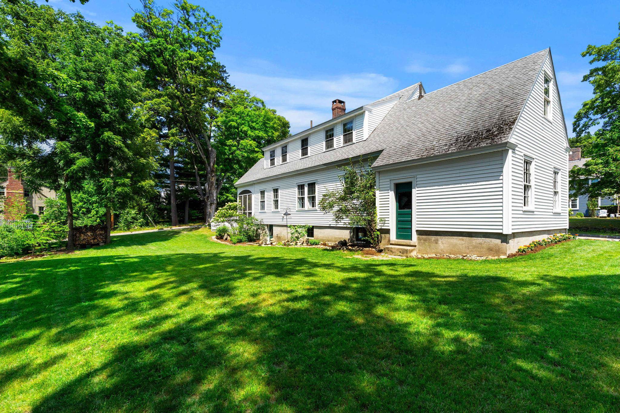 16 Brookline Street Property Photo 6