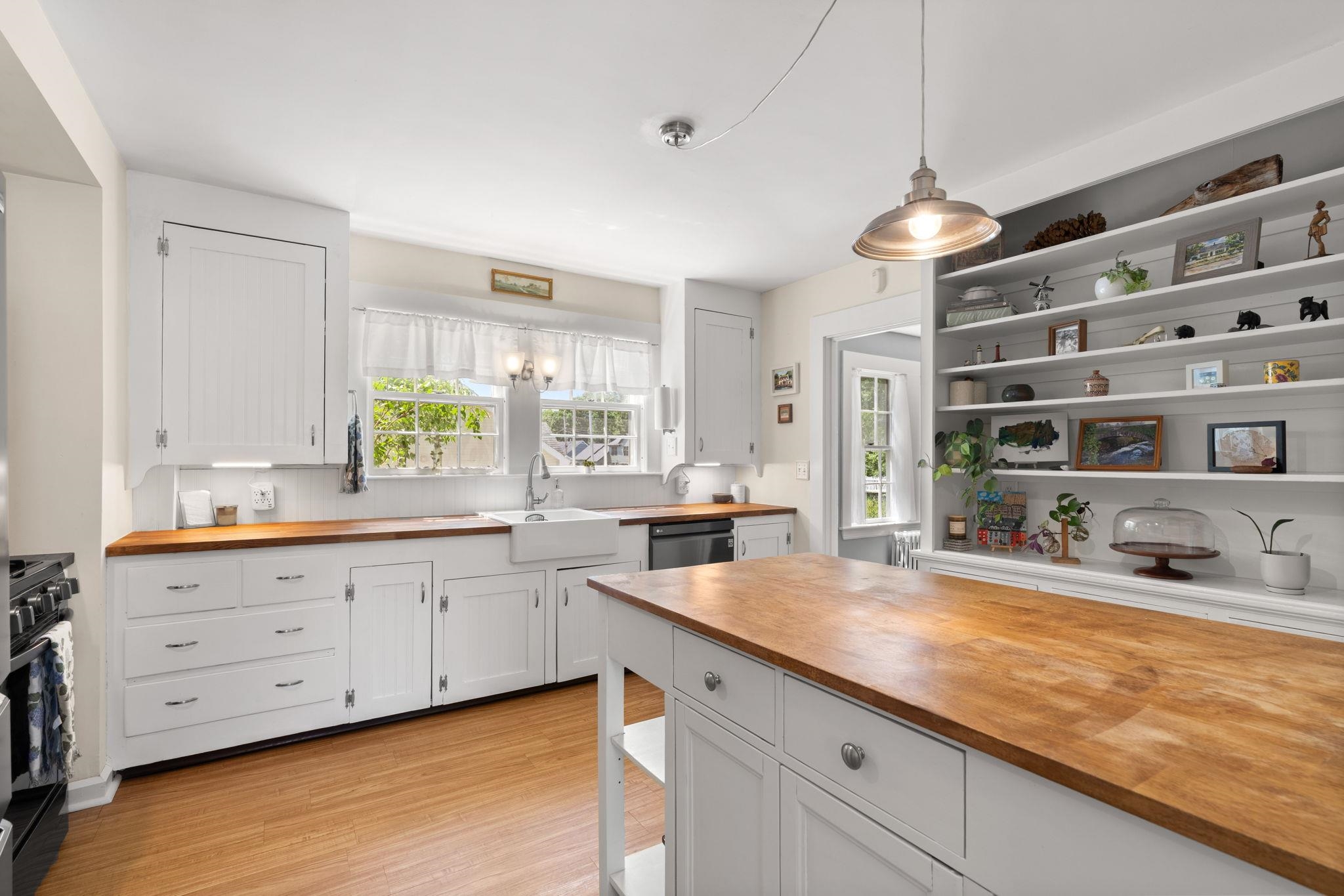 16 Brookline Street Property Photo 7