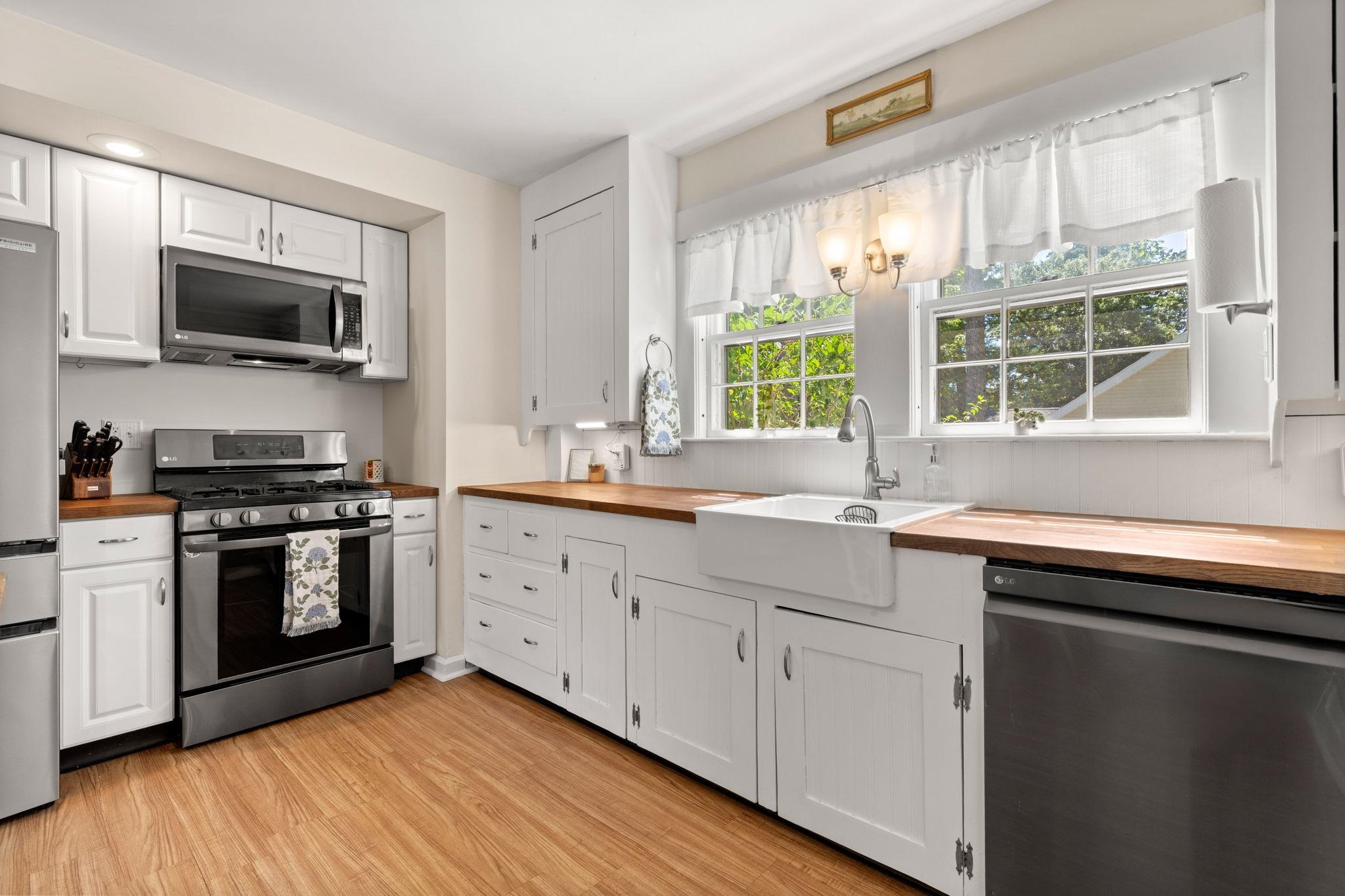 16 Brookline Street Property Photo 9